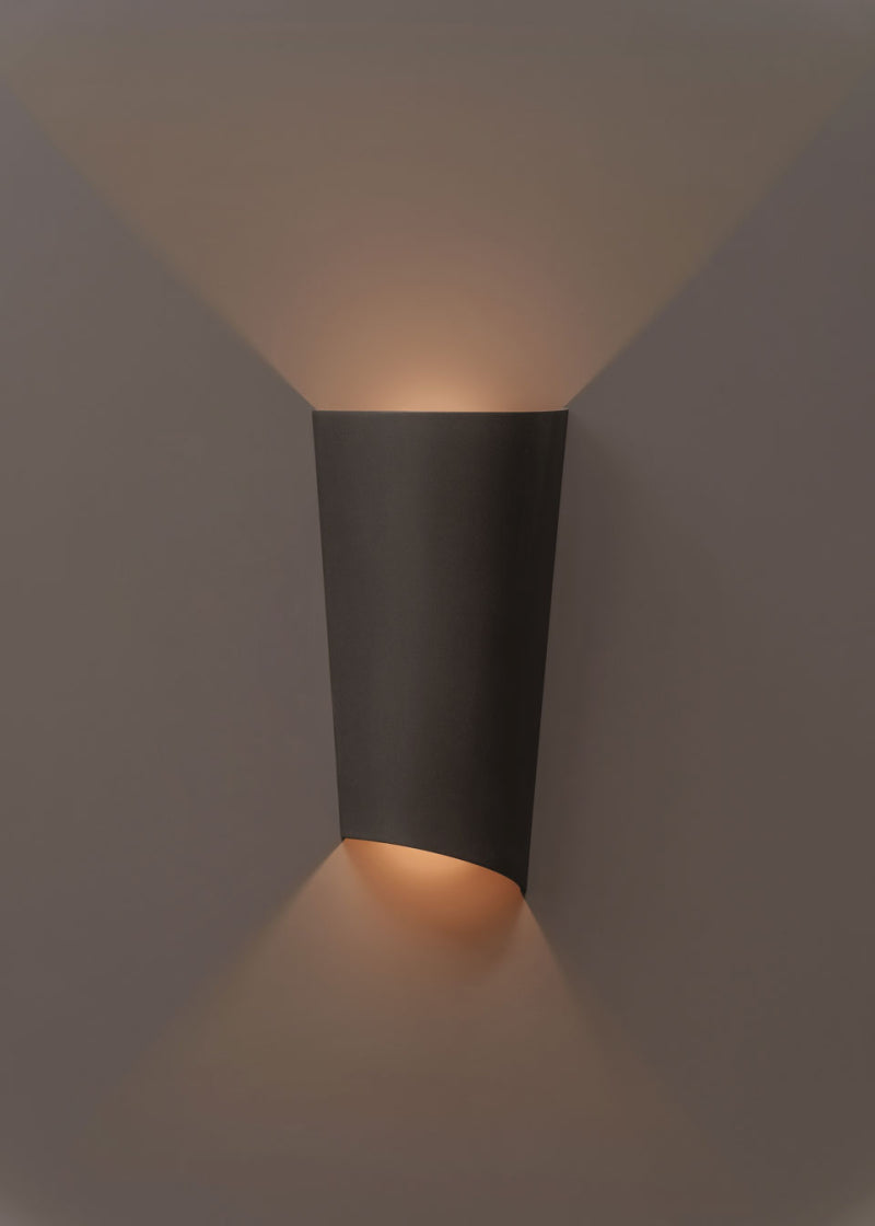 Break Plus Outdoor Lamp - Waterproof Solar LED Light for Garden, Patio, and Pathway - Perfect for Backyard, Deck, and Landscape Lighting