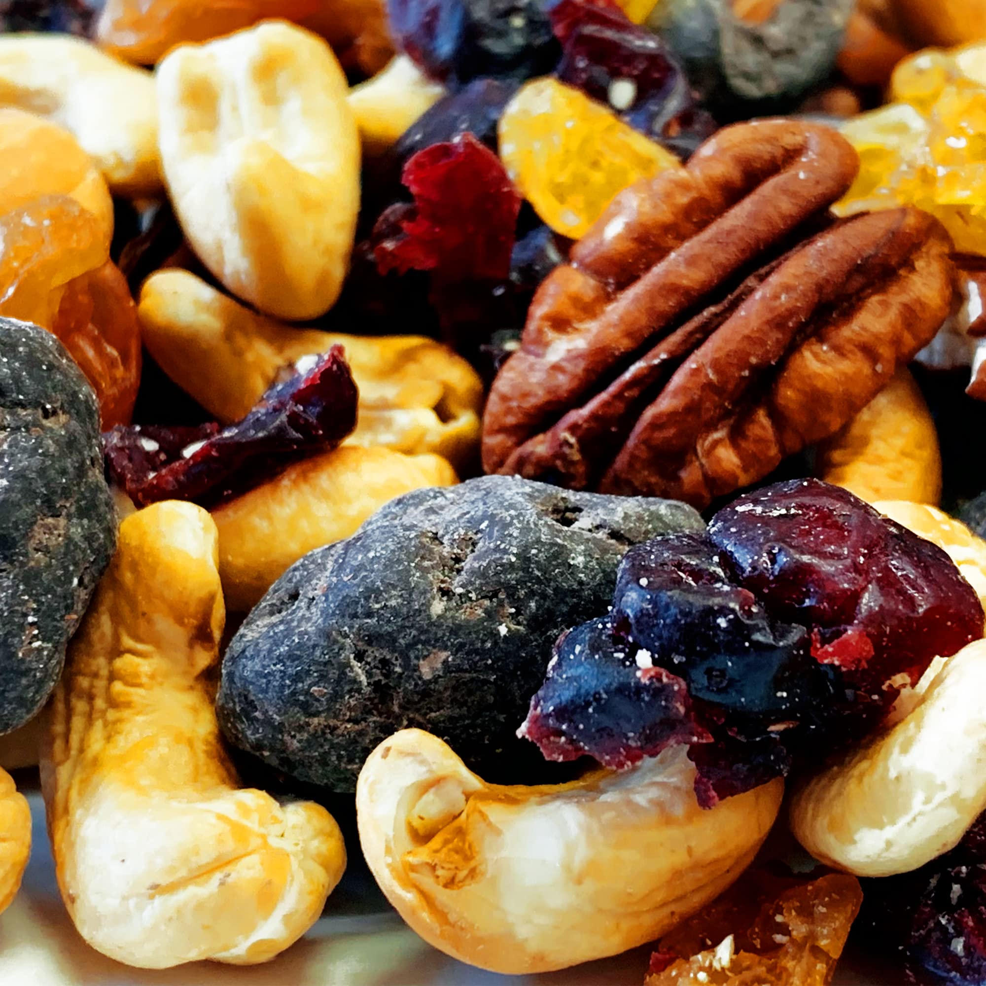 NY SPICE SHOP Premium Sweet & Salty Trail Mix with Sea Salt, Mixed Nuts & Dried Fruits - Healthy Snack for Adults & Kids - 1lb Resealable Bag - Perfect for Hiking, Office Snacks & Road Trips