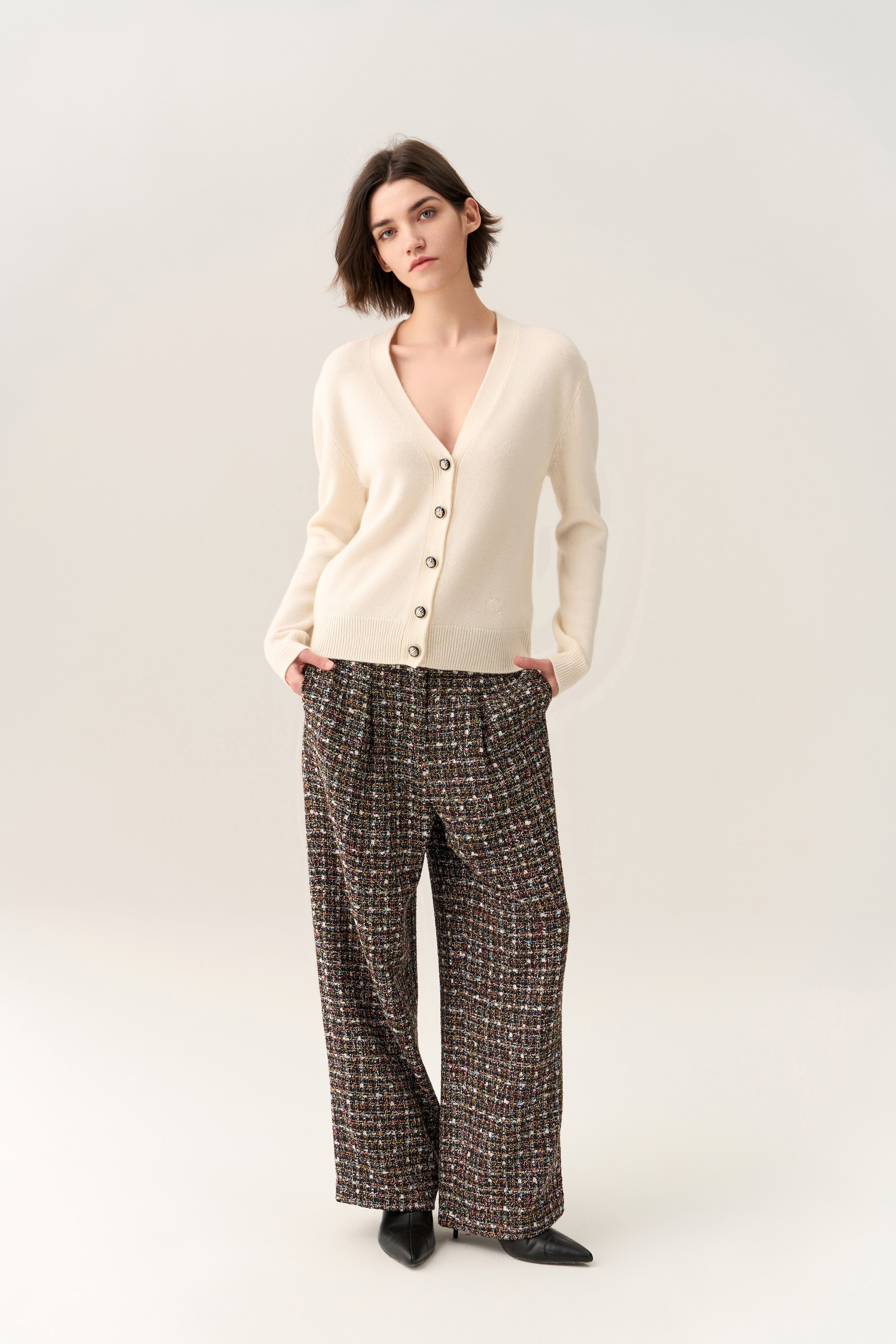 Stylish Enamel Button Ribbed Trim Mixed Wool Cardigan for Women - Perfect for Fall Layering and Office Wear