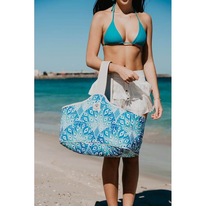 Sorrento Insulated Cooler Bag for Picnics, Beach, and Outdoor Adventures - Stylish Peacock Design, Perfect for Day Trips and Travel