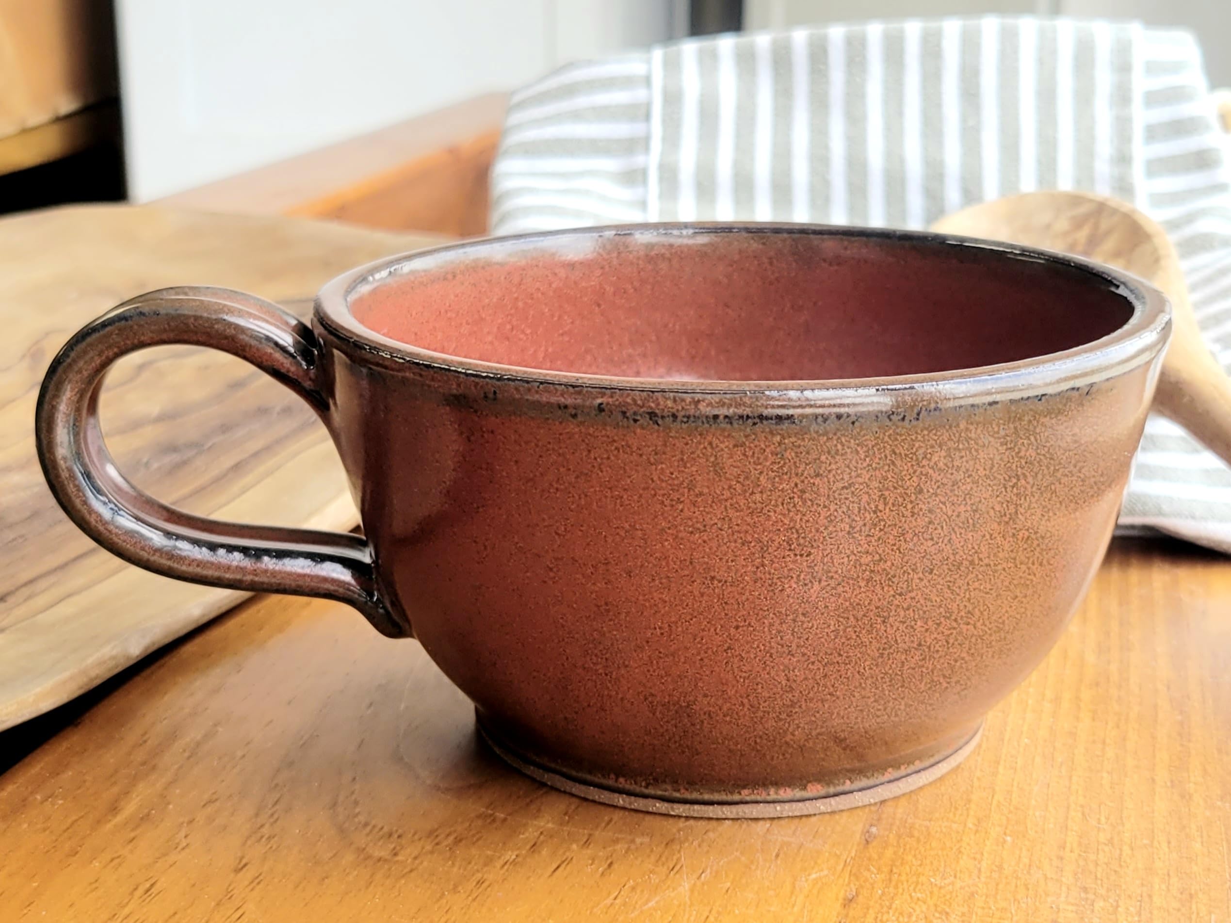 Farmhouse Style Soup Bowls with Handles - Set of 2 Deep Large Ceramic Bowls for Soup, Chowder, Stew - Rustic Handmade Pottery Kitchen Decor - Perfect for Cozy Meals, Dinner Parties & Farmhouse Decor
