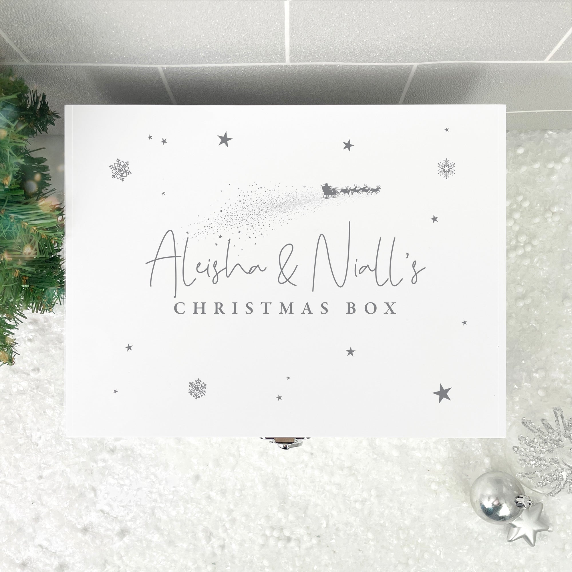 Personalized White Wooden Christmas Eve Box for Couples - 3 Sizes (22cm, 27cm, 30cm) - Perfect Gift for Anniversary, Wedding & Romantic Holidays