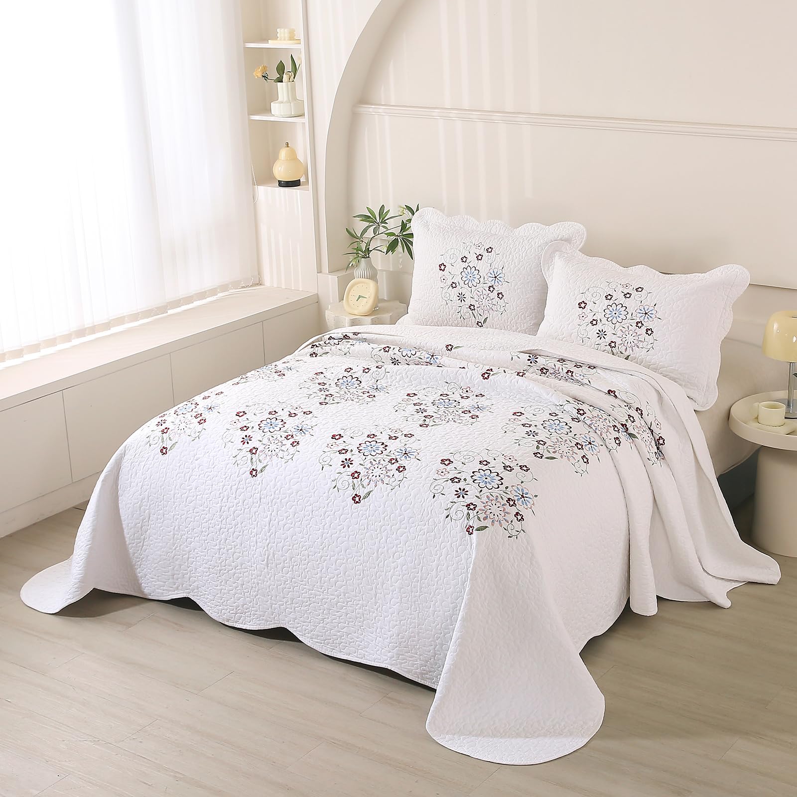 VCTOPS 100% Cotton Floral Embroidered Quilt Set 3-Piece Queen Size - Elegant Ultra Soft Lightweight Reversible Coverlet Bedspread with Shams (White, Queen) for Bedroom Decor, Guest Room & Cozy Home Styling