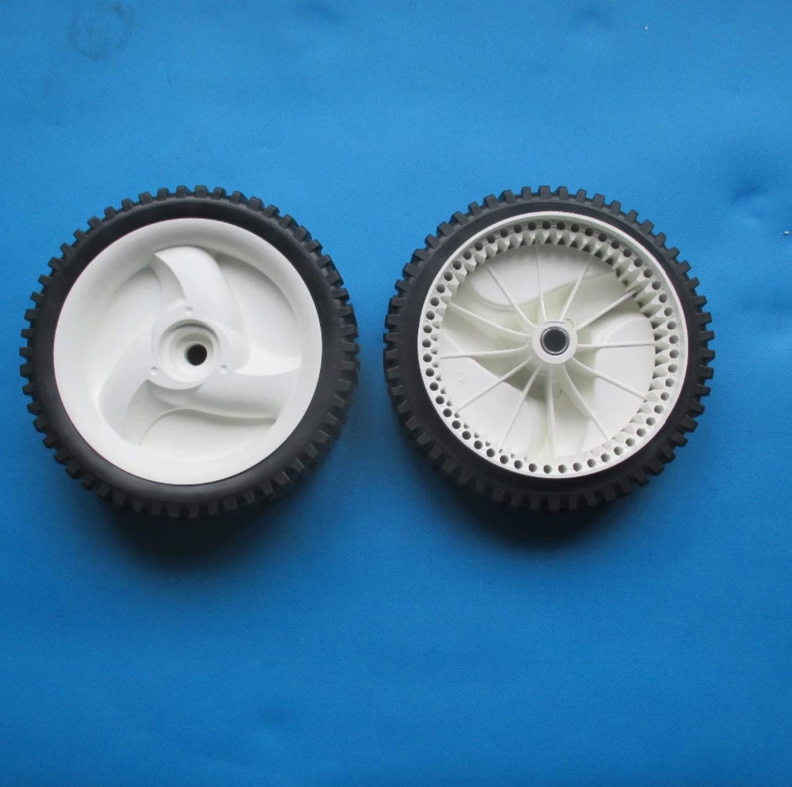 Mintu 2-Pack Lawn Mower Front Wheel Tire Replacement for Craftsman Models 917.376470/917.378760/917.377100 - Perfect for DIY Lawn Mower Repair & Maintenance