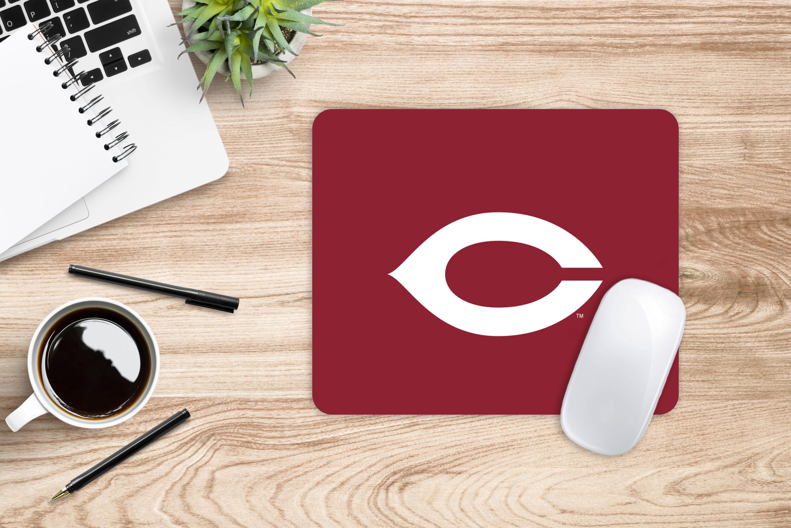 OTM Essentials University of Chicago Standard Fabric Mouse Pad - Classic Gaming & Office Desk Accessory for Work, Study & PC Gaming