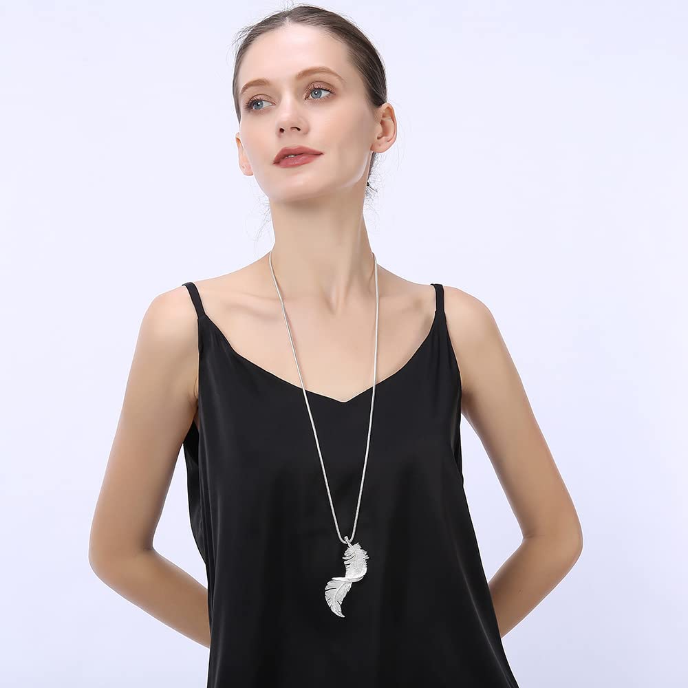 Stylish Chunky Chain Long Necklace with Silver Pendant for Women - Perfect for Casual Outfits, Date Nights & Special Occasions