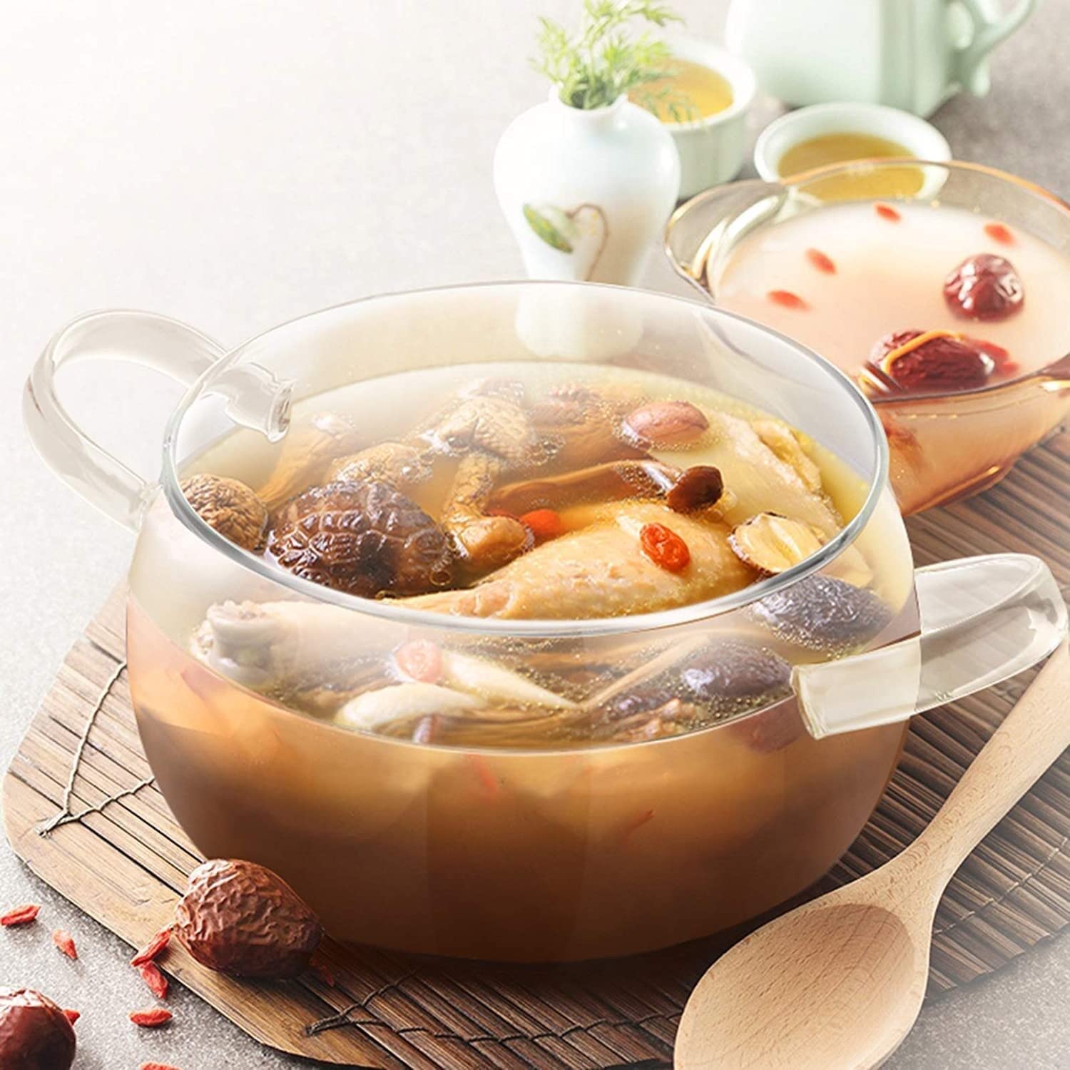 Premium Borosilicate Glass Saucepan with Lid & Handle - 1.5L Heat-Resistant Nonstick Cooking Pot for Kitchen & Restaurant Use - Transparent Glass Cookware (Clear) - Perfect for Simmering, Boiling & Serving Soups, Sauces & Stews