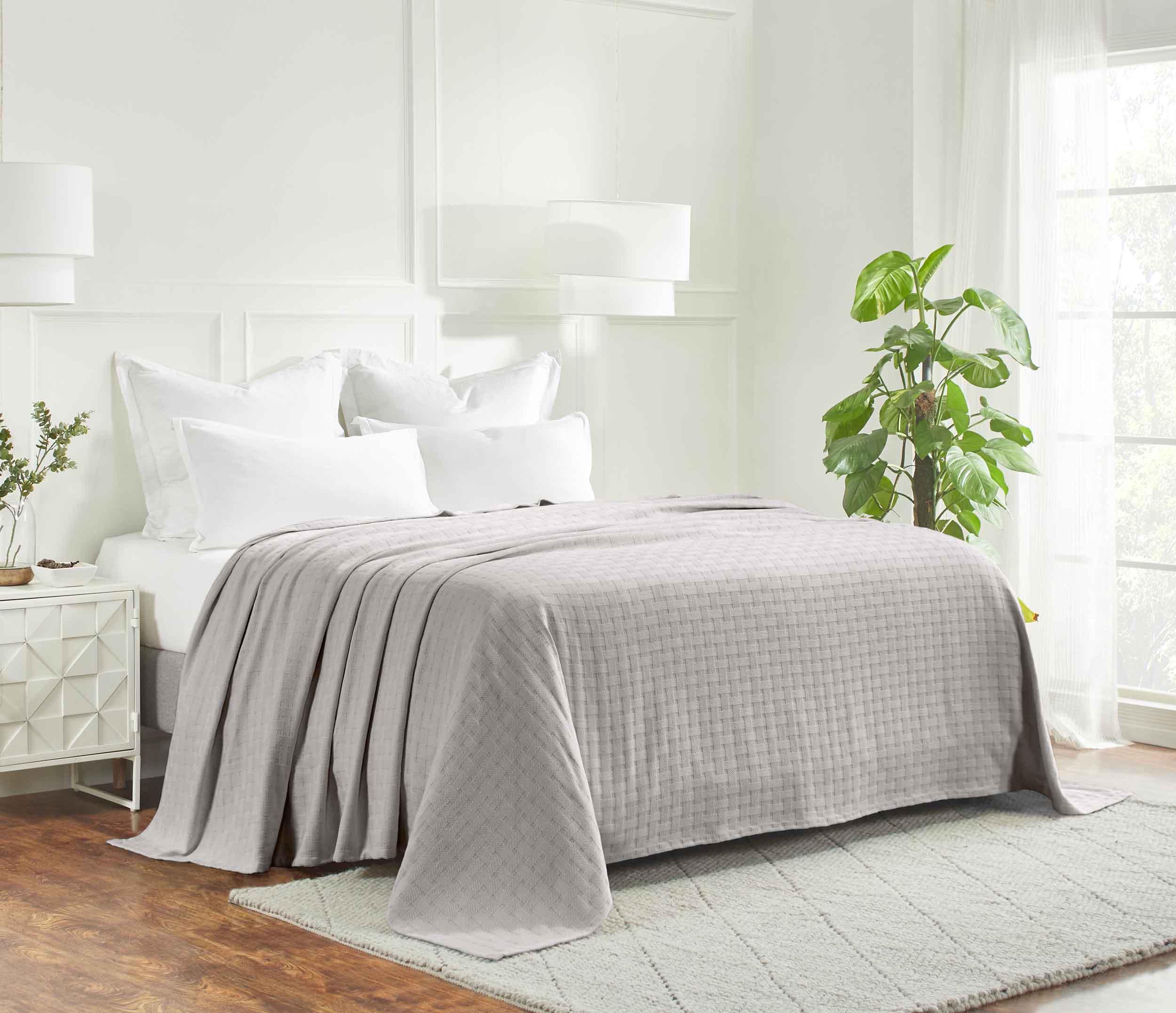 Soft Basketweave All-Season Cotton Bed Blanket & Sofa Throw - Lightweight Breathable Blanket for Bedroom, Living Room, Travel and Outdoor Use