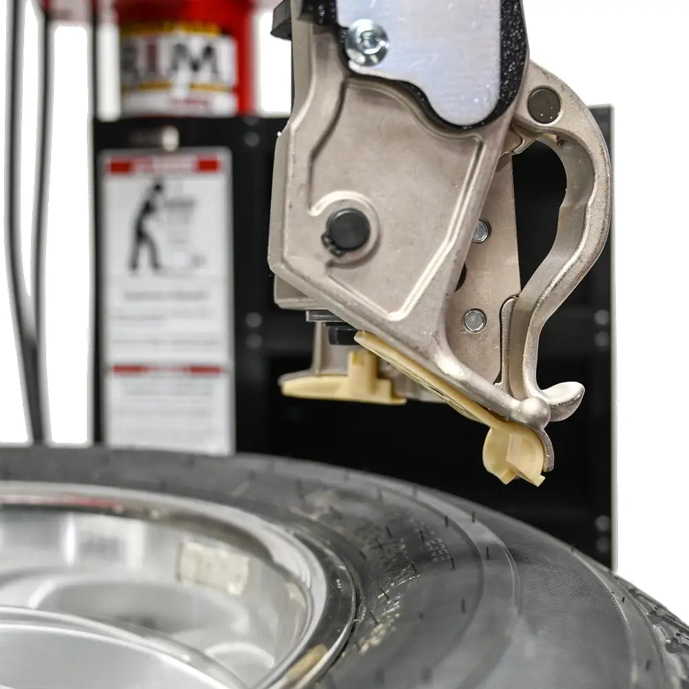 Coats MAXX 90 Electric Leverless Rim Clamp Tire Changer with Robo Arm - 800MAXX90220 - Perfect for Auto Repair Shops & Tire Service Centers