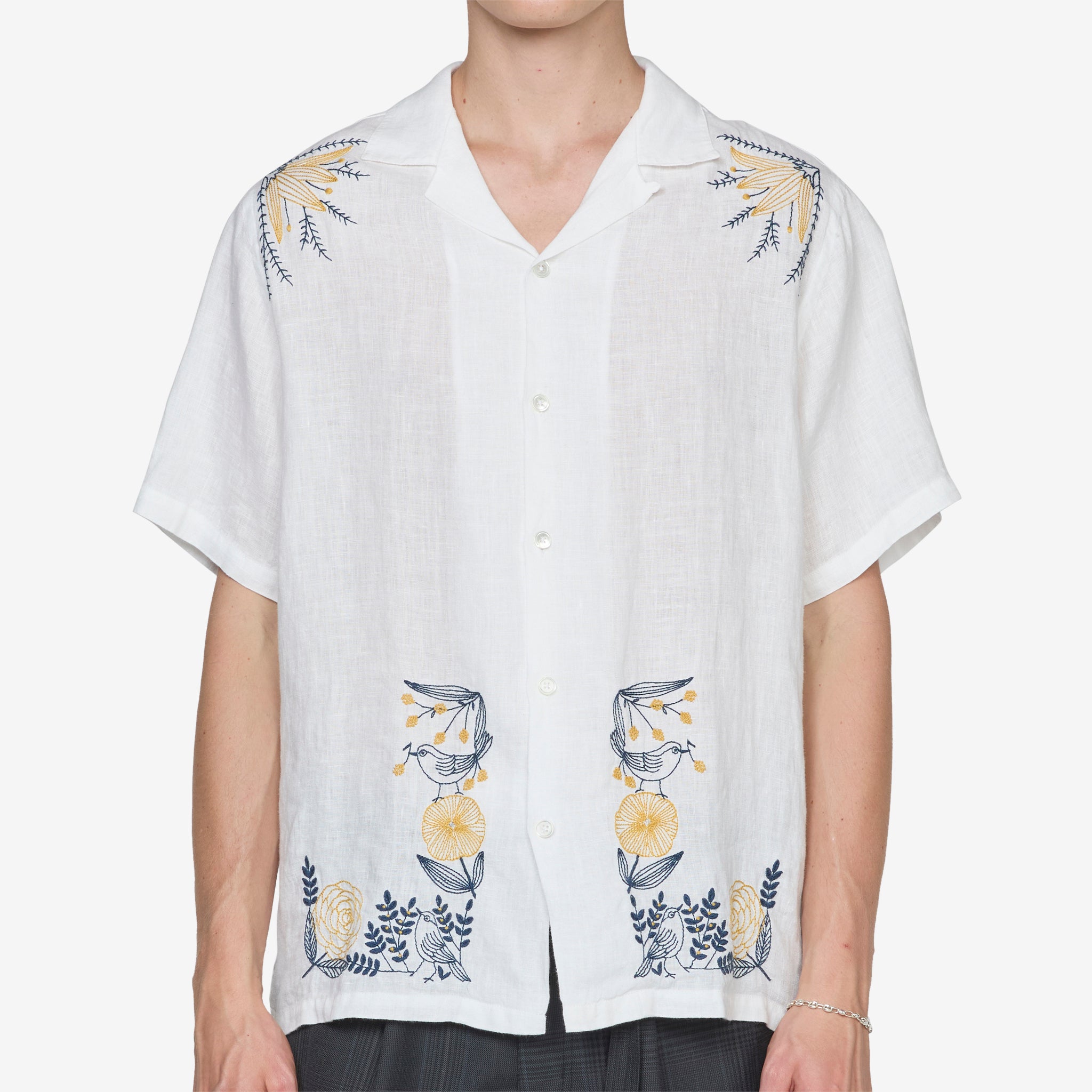 Elegant Embroidery Bird and Flowers Shirt in Ecru - Perfect for Casual Outings & Boho Fashion