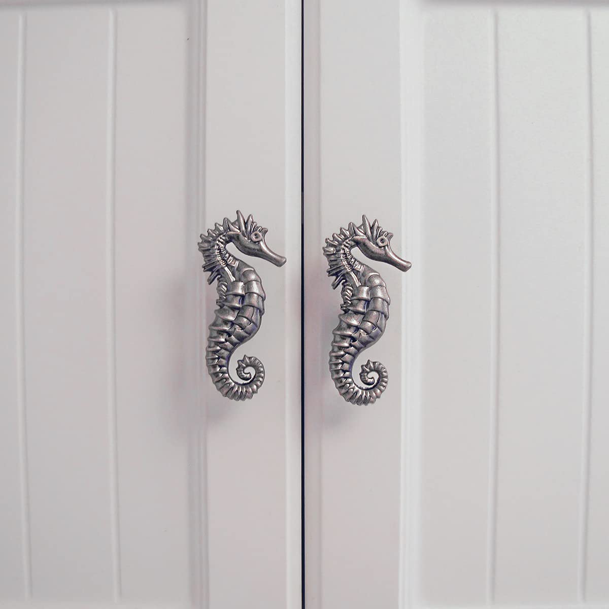 Vintage Nautical Silver Metal Seahorse Cabinet Knobs - Decorative Dresser Drawer Pulls for Kitchen & Bathroom Hardware - Ocean Theme Home Decor (Set of 4) - Perfect for Beach House, Coastal Decor & DIY Furniture Upgrades