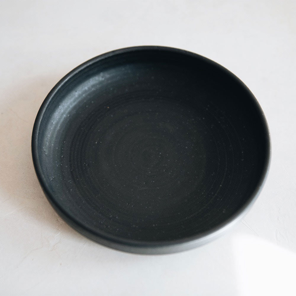 Premium Ceramic Flat Bowl - Dark Matte Finish for Serving, Snacking & Home Decor | Elegant Tableware for Salads, Nuts & Desserts