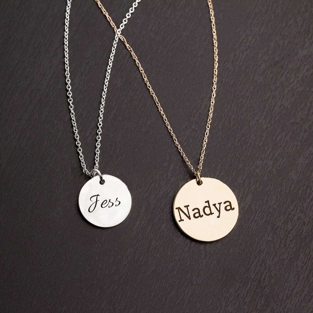 JEWLR Sterling Silver Large Personalized Name Disc Pendant Necklace - Perfect for Gifts, Engagements & Everyday Elegance
