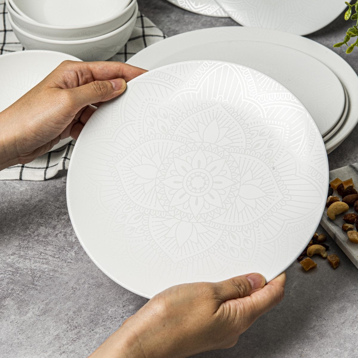 12-Piece La La Mandala Melamine Dinner Plate & Bowl Set - Durable White Dishware for Outdoor Picnics, Camping & Home Decor