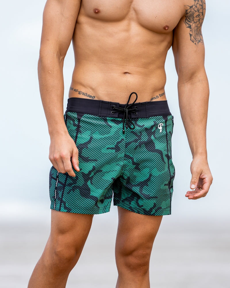 Striped Green Camouflage T-Shirt for Men - Comfortable Casual Wear for Outdoor Activities & Hunting