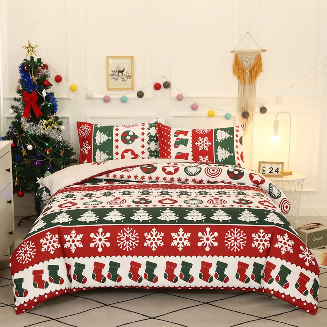 Premium Mengersi Christmas Snowflakes & Xmas Trees Duvet Cover King Size - Festive Holiday Bedding Set with Zipper Closure - Cozy Winter Home Decor for Bedroom (Green) - Perfect for Christmas Celebrations, Winter Home Styling & New Year Decorations
