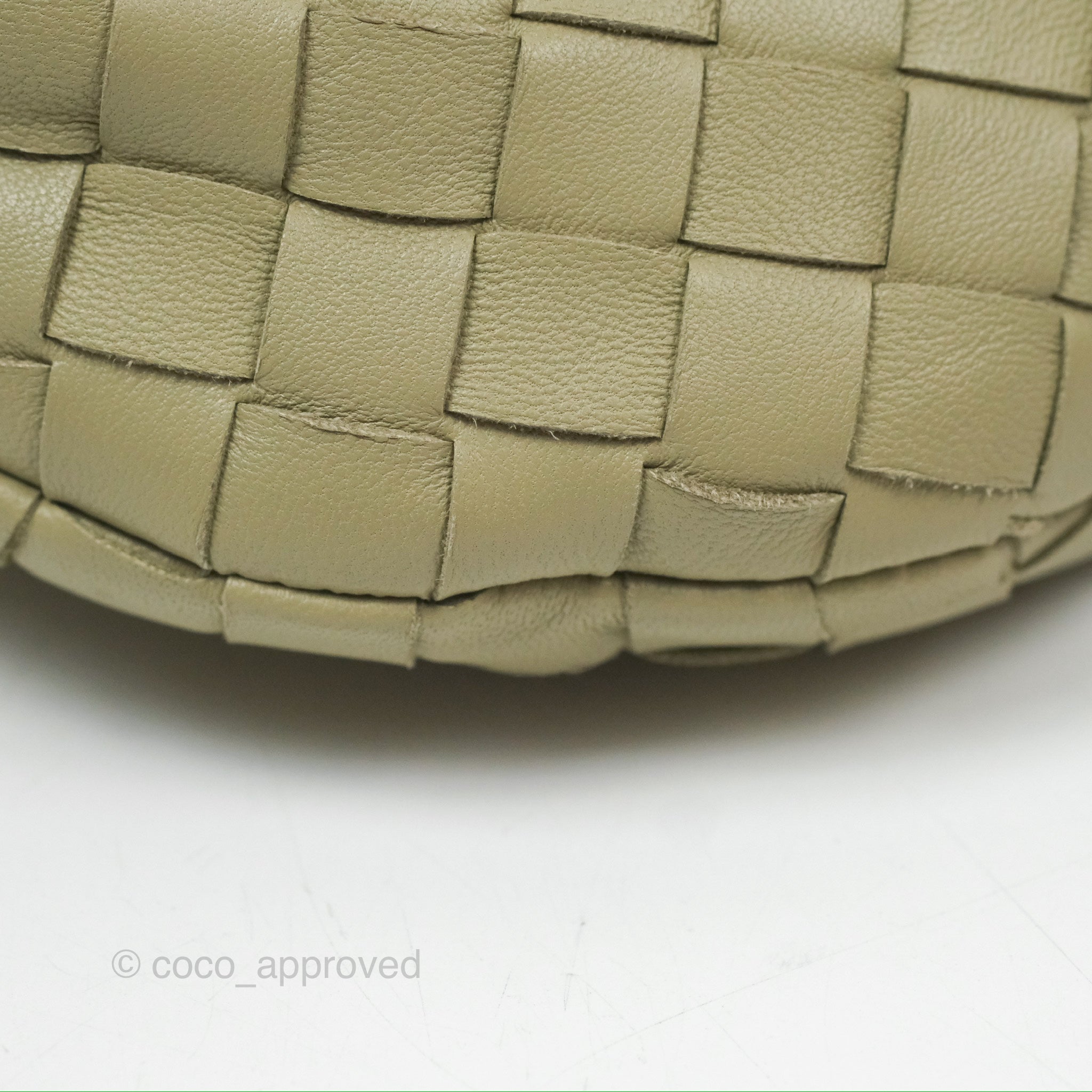 Bottega Veneta Mini Jodie Bag in Travertine - Intrecciato Lambskin Leather Crossbody Purse for Women | Perfect for Everyday Use, Date Night & Special Occasions