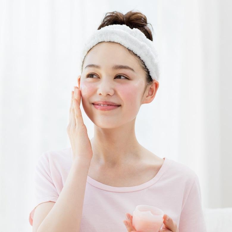 BCL Momopuri Moisture Barrier Gel Cream 80g - Hydrating Face Moisturizer for Dry Skin | Perfect for Night Care & Daily Skincare Routine