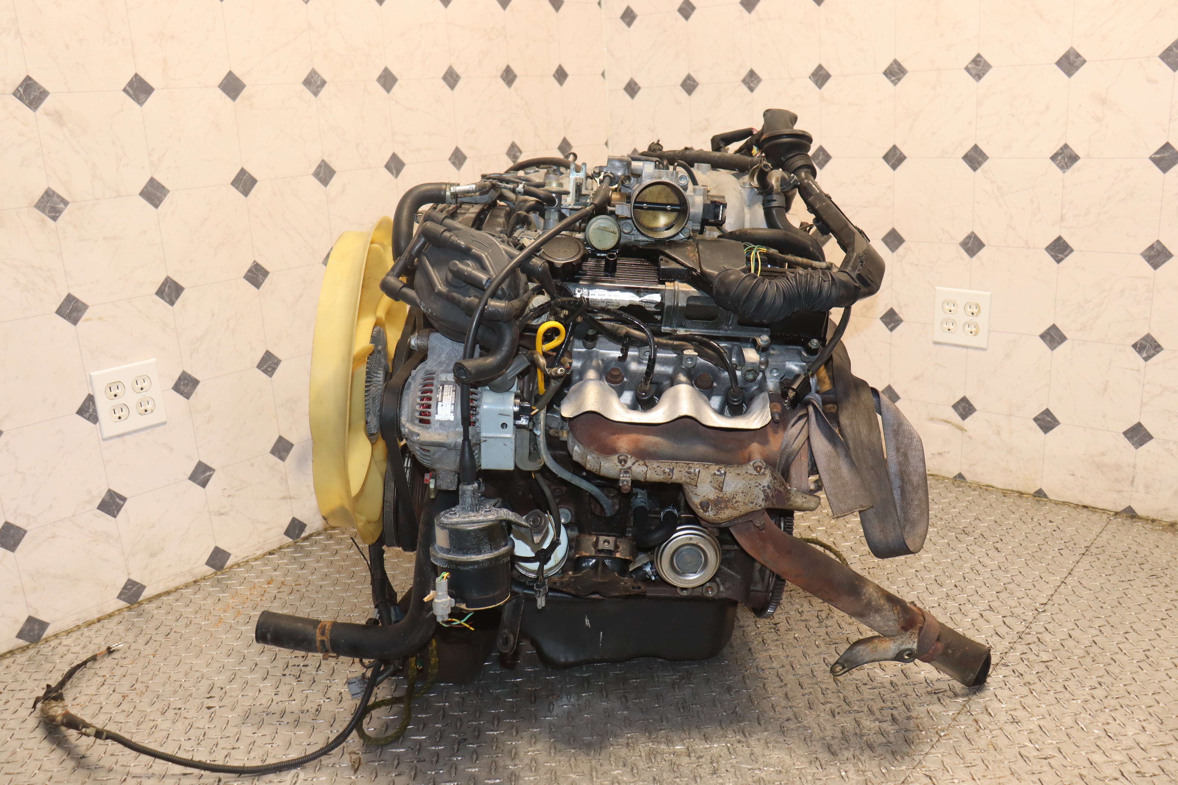 JDM 3VZ 3.0L Engine for 1989-1995 Toyota Pickup & 4Runner - Replacement Engine for Off-Road & Classic Car Restoration