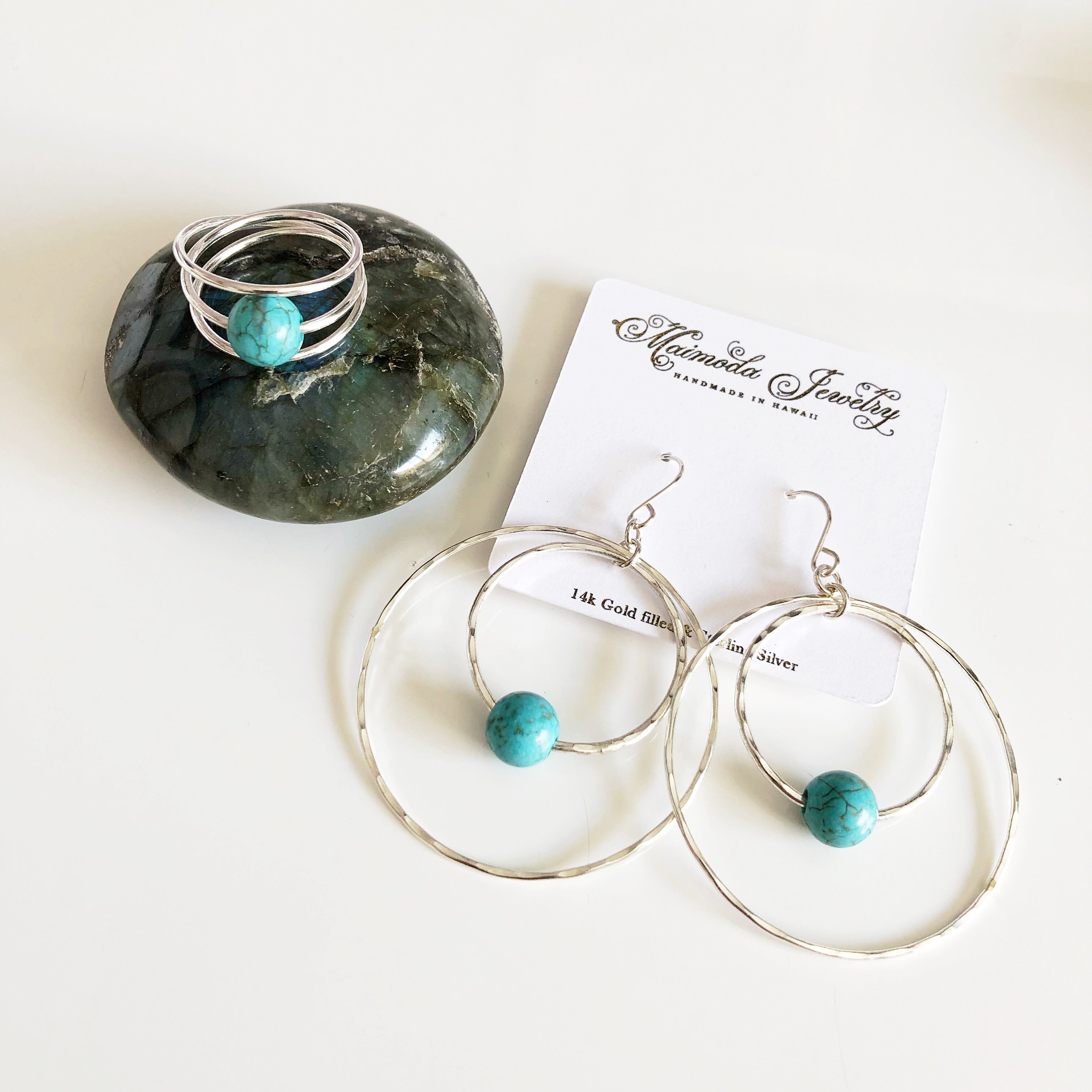 Howlite Turquoise Ring LOELA (R192) - Elegant Boho Jewelry for Women, Perfect for Casual Wear & Gift Giving