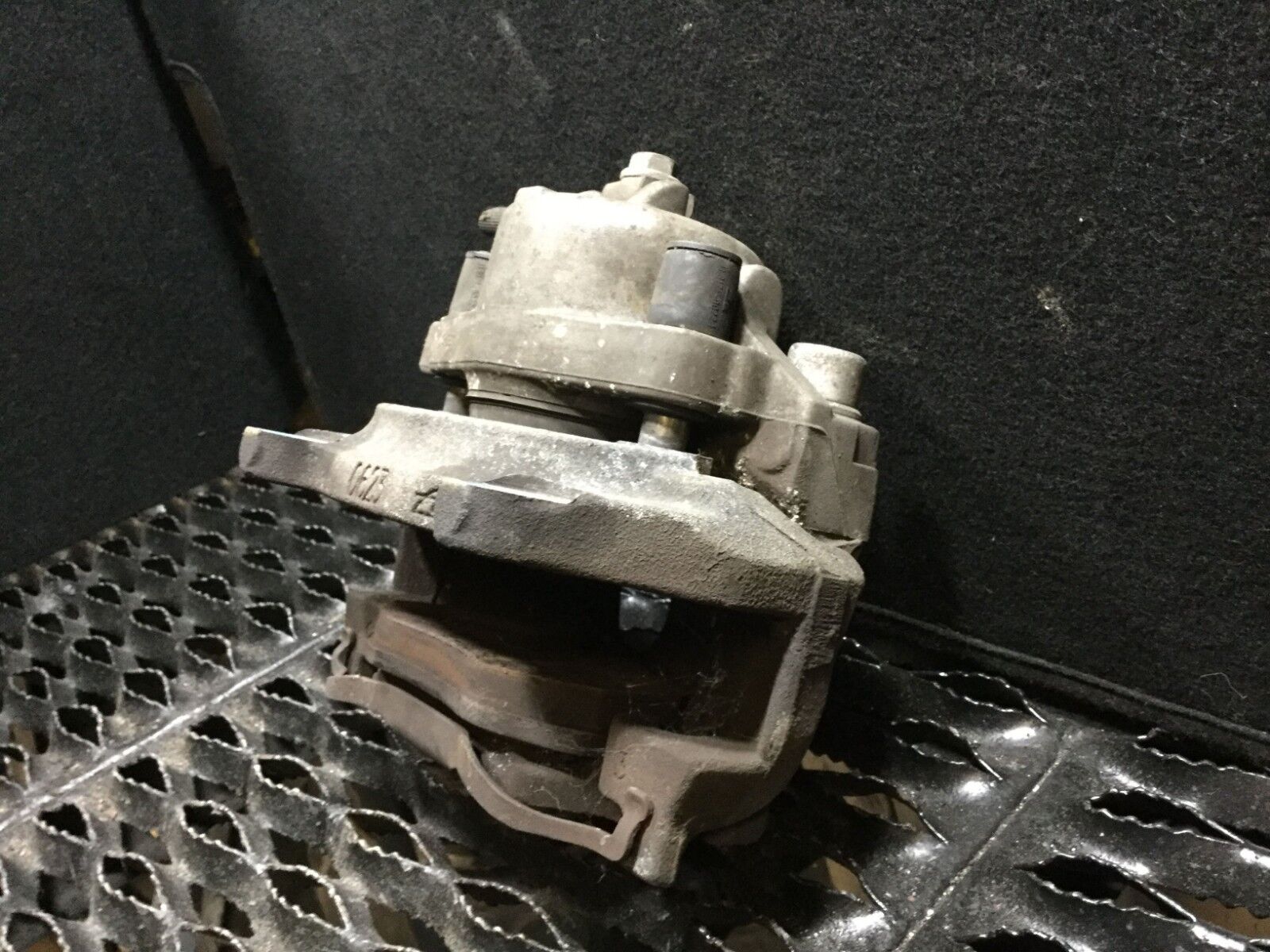 04 11 Saab 9-3 Aero Front Left Driver Side Brake Caliper OEM Replacement - 72k Miles - Perfect for Performance Upgrades & Daily Commuting