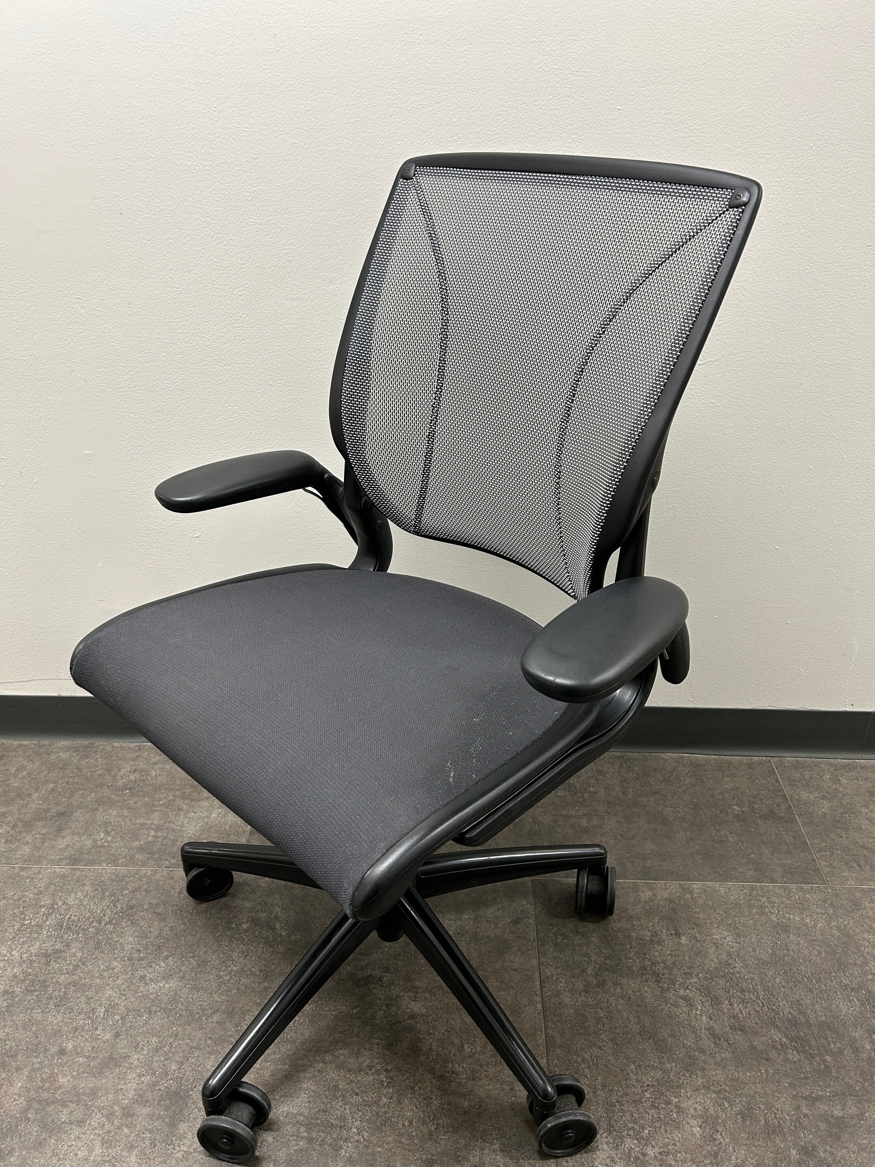 Humanscale Diffrient Ergonomic Office Chair - Refurbished & Certified - Perfect for Home Office, Workspace & Executive Desks