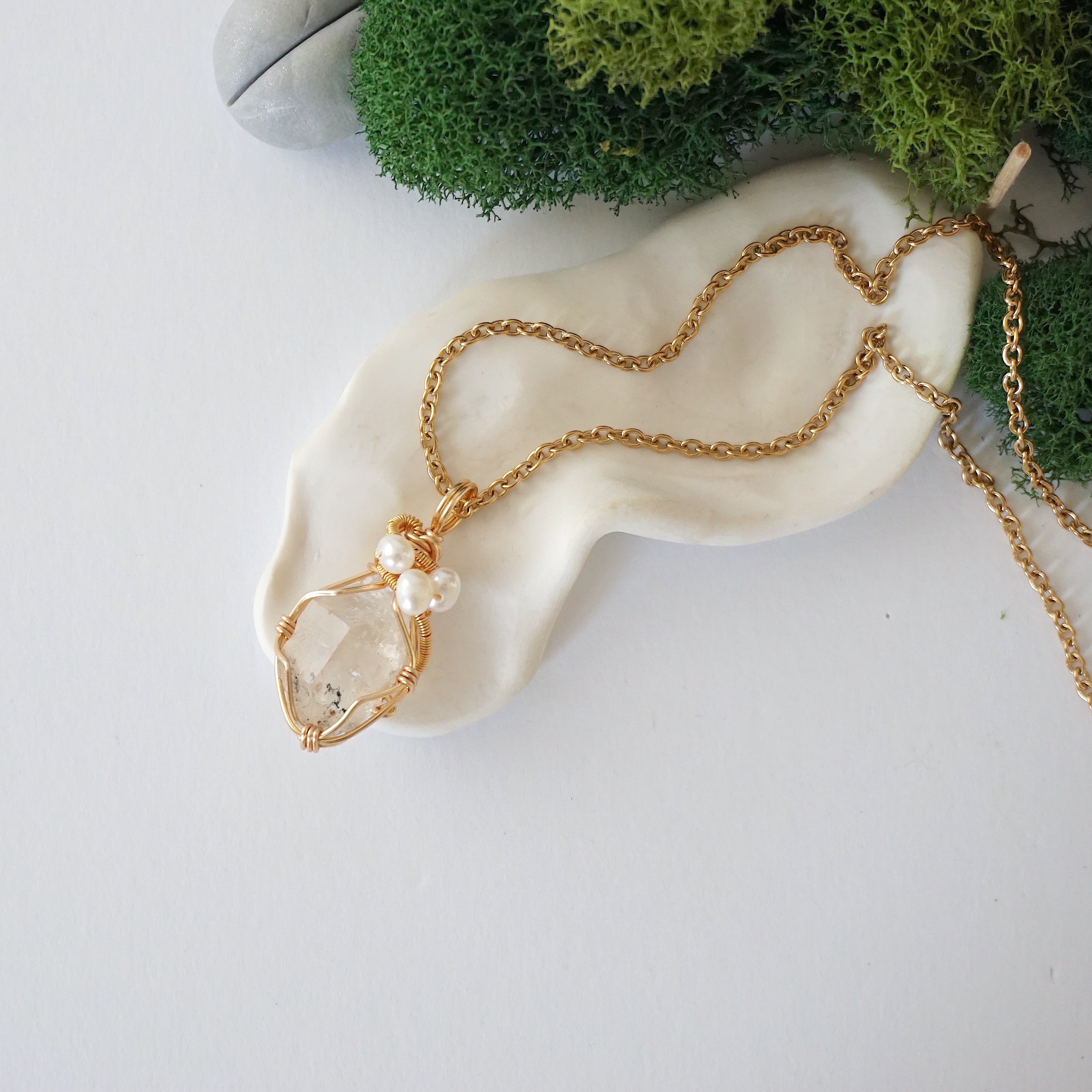 **Herkimer Diamond and Pearl Necklace - 14K Gold Plated Elegant Jewelry for Women, Perfect for Weddings, Parties & Special Occasions**