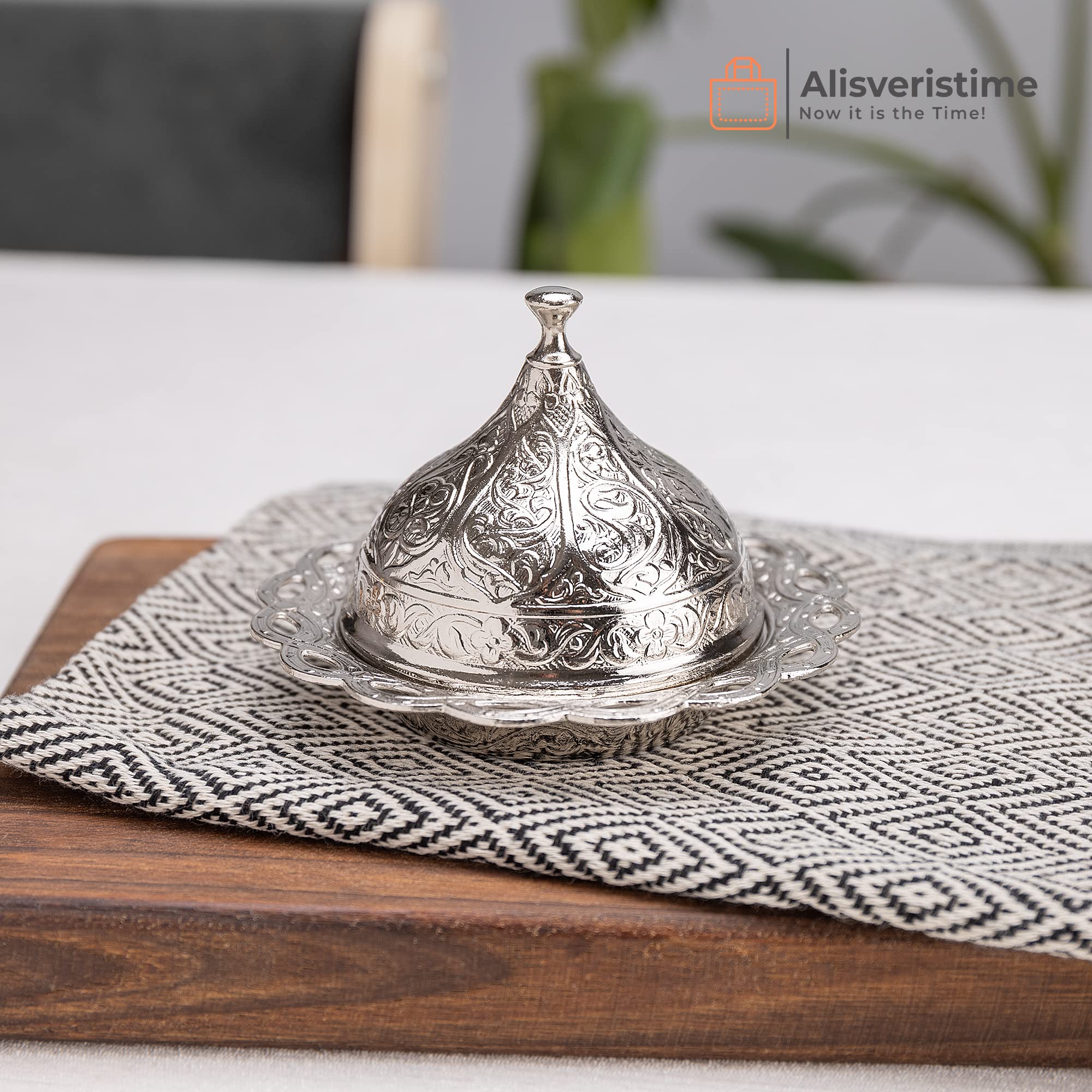 Handmade Turkish Tea Set with Zamzam Water Glasses, Saucer, Tray & Spoon (Silver) - Perfect for Traditional Tea Ceremonies, Home Decor & Gift Giving