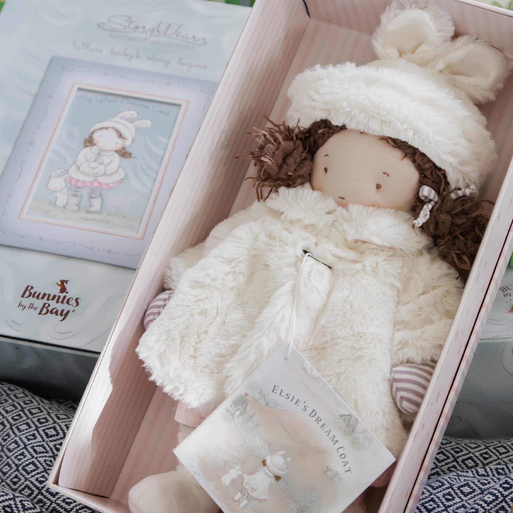 Glad Dreams Elsie Doll - Soft Plush Baby Doll for Kids, Perfect for Cuddling, Gift for Girls & Toddlers | Ideal for Playtime, Nursery Decor & Birthday Presents