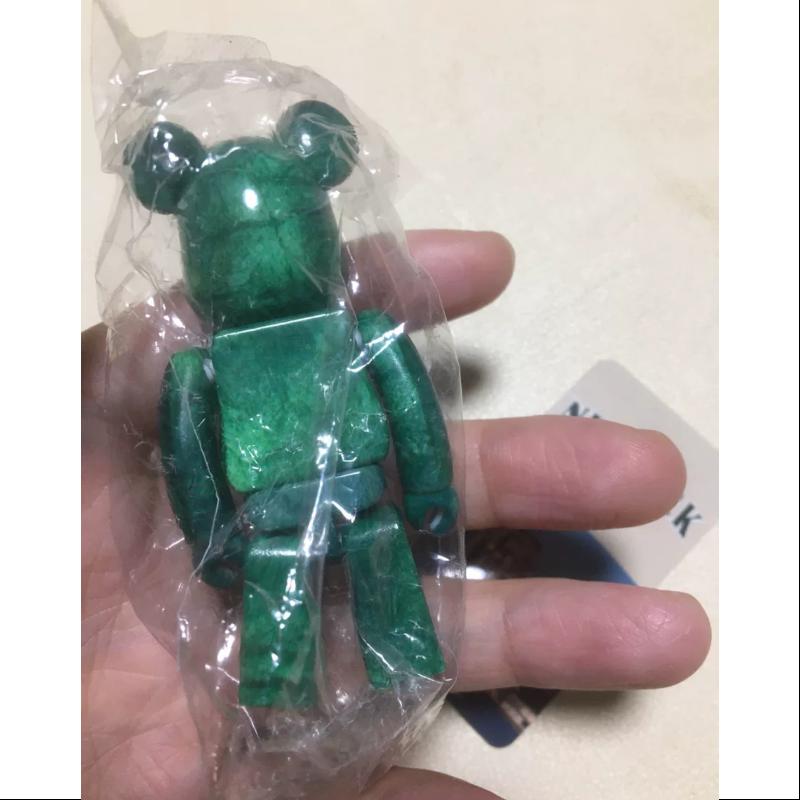 Bearbrick Series 40 ARTIST Miles New York 100% Collectible Vinyl Figure - Perfect for Display, Gifts & Pop Culture Enthusiasts