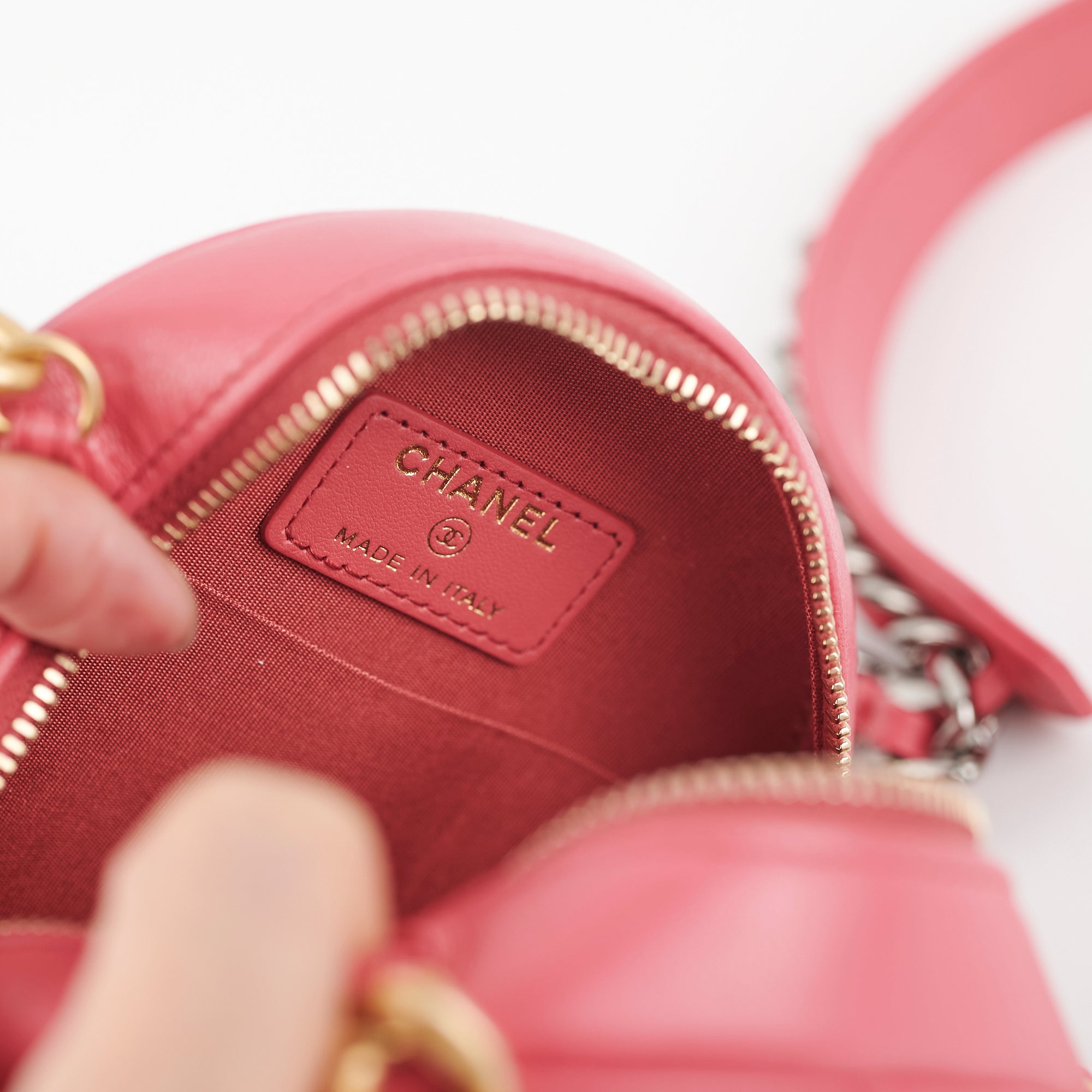 Chanel 19 Lambskin Leather Round Shoulder Bag in Pink | Luxury Designer Handbag for Women | Perfect for Date Night, Parties & Everyday Use