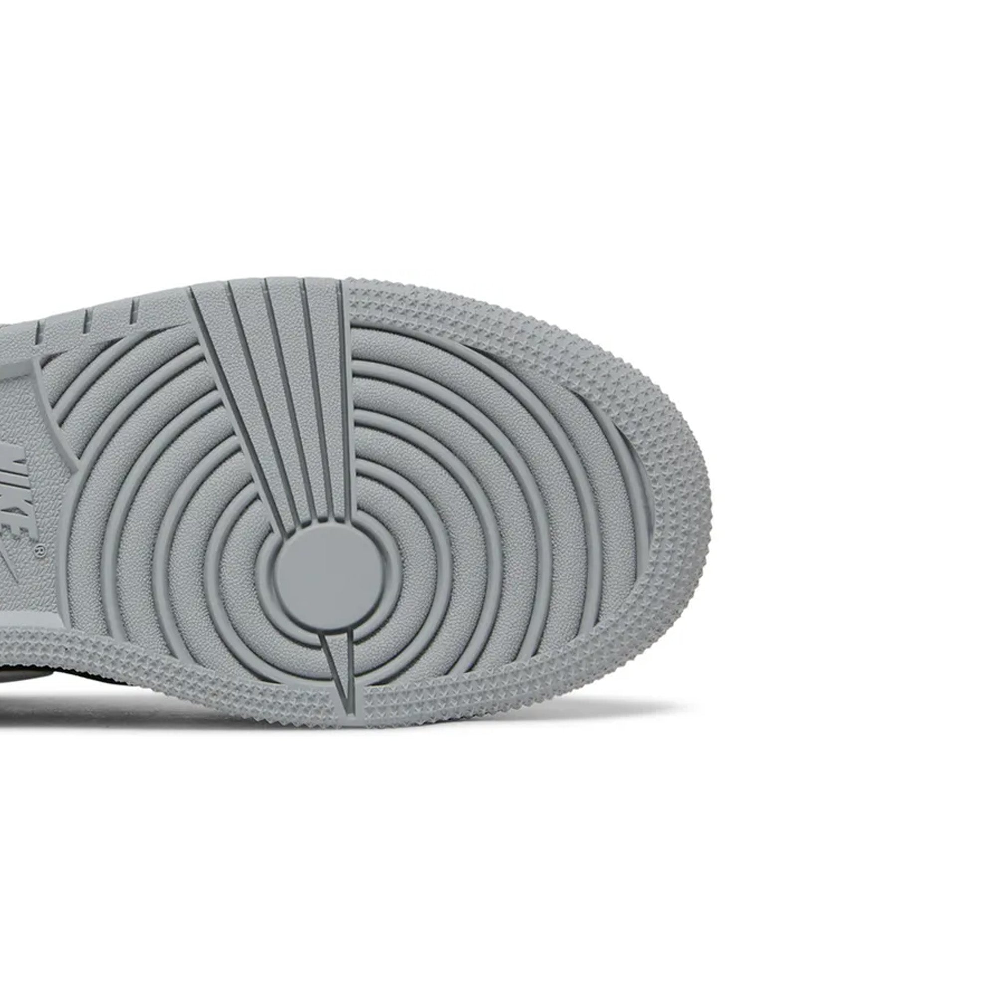 Air Jordan 1 Mid 'Elephant Print' GS Basketball Shoes for Girls (2022) - Stylish Sneakers for School, Sports & Casual Wear