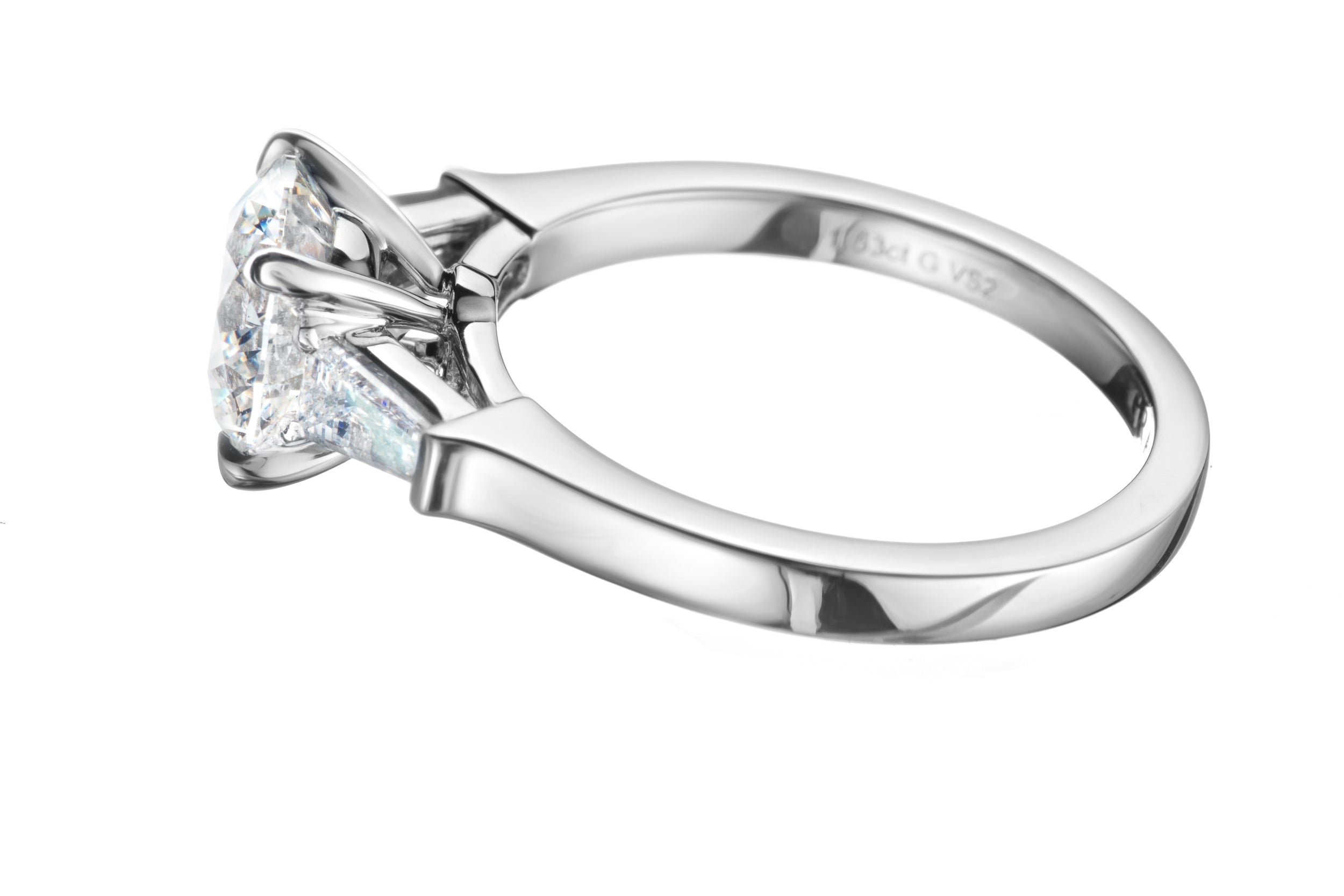 Graff Platinum Diamond Ring for Women - Elegant Wedding, Engagement & Anniversary Jewelry Gift