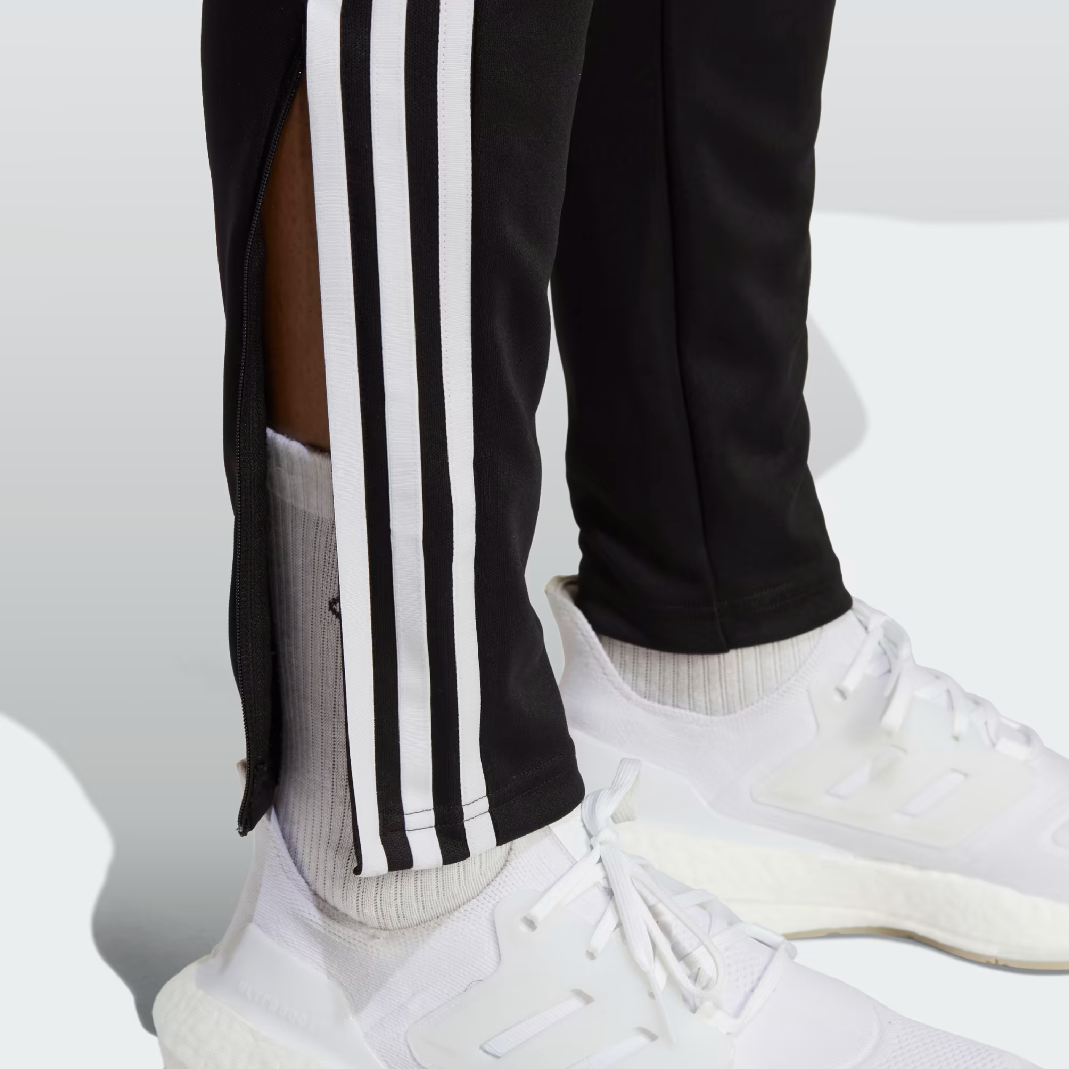 Adidas Men’s Tiro 23 League Training Pants - Lightweight Performance Soccer Pants with Moisture-Wicking Fabric for Gym, Running & Casual Wear