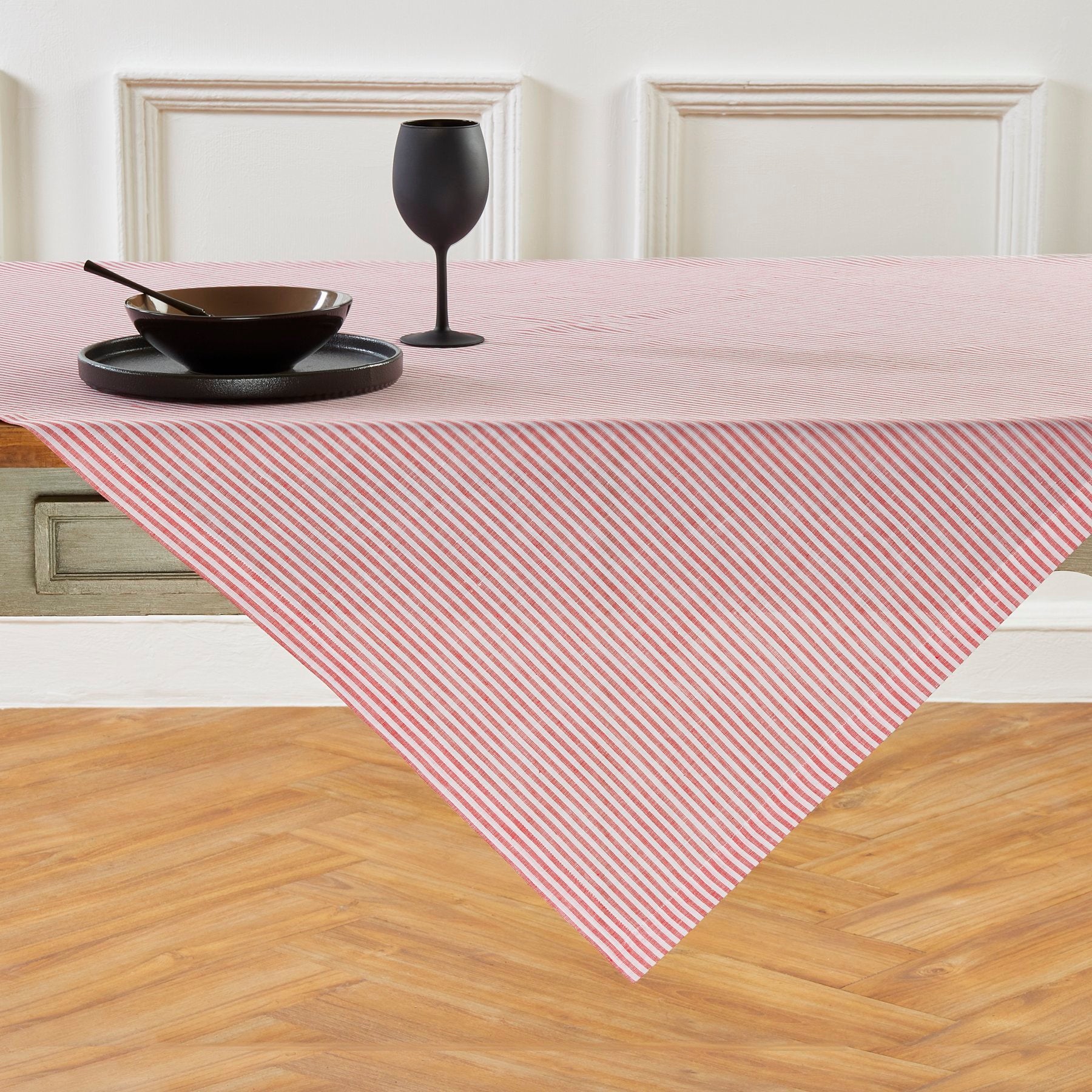 Stylish Narrow Stripe Table Throw - Elegant Dining & Living Room Decor - Perfect for Parties, Holidays & Everyday Use