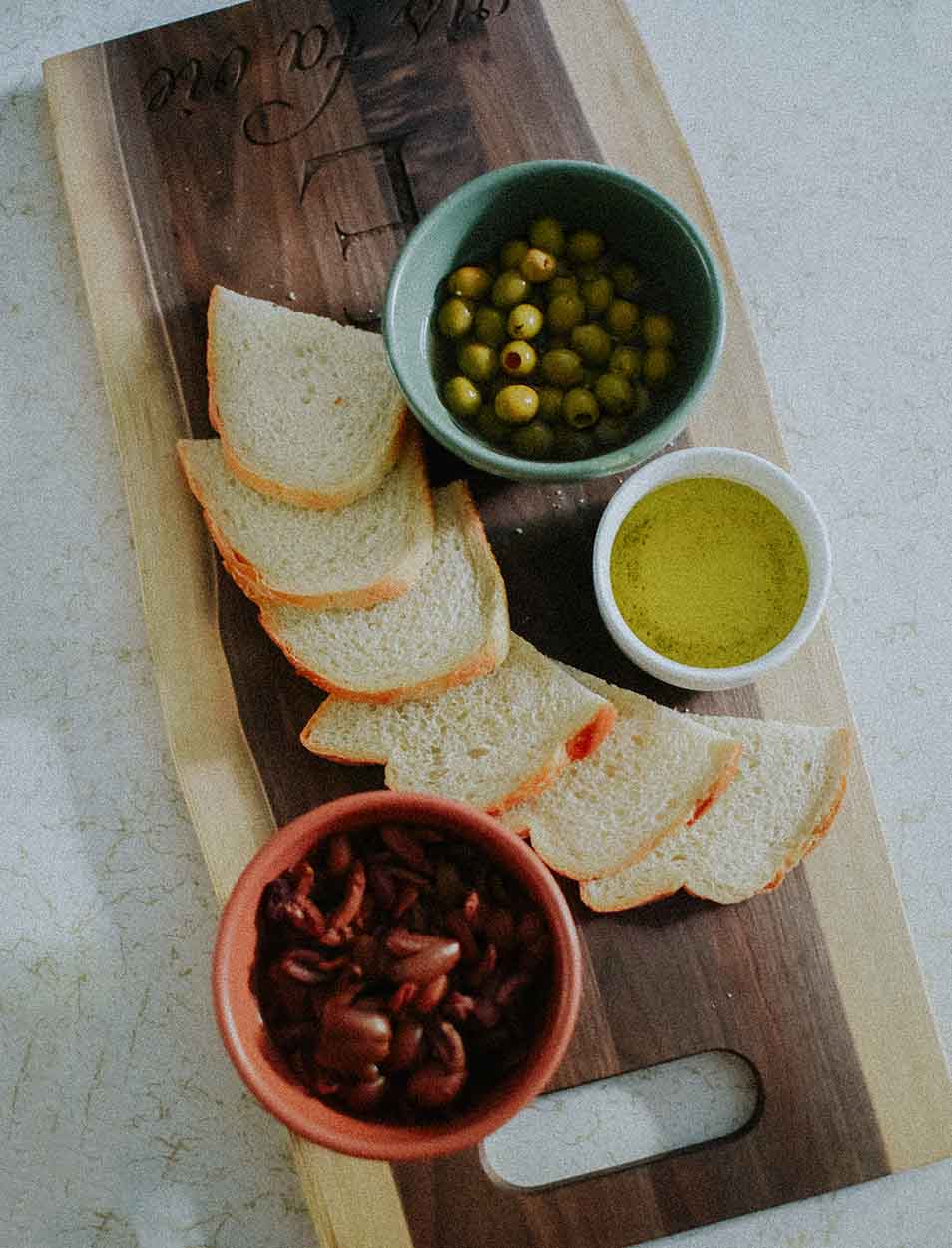 Handcrafted Live Edge Walnut Charcuterie Board - Personalized Single Handle Cheese & Charcuterie Serving Tray (24