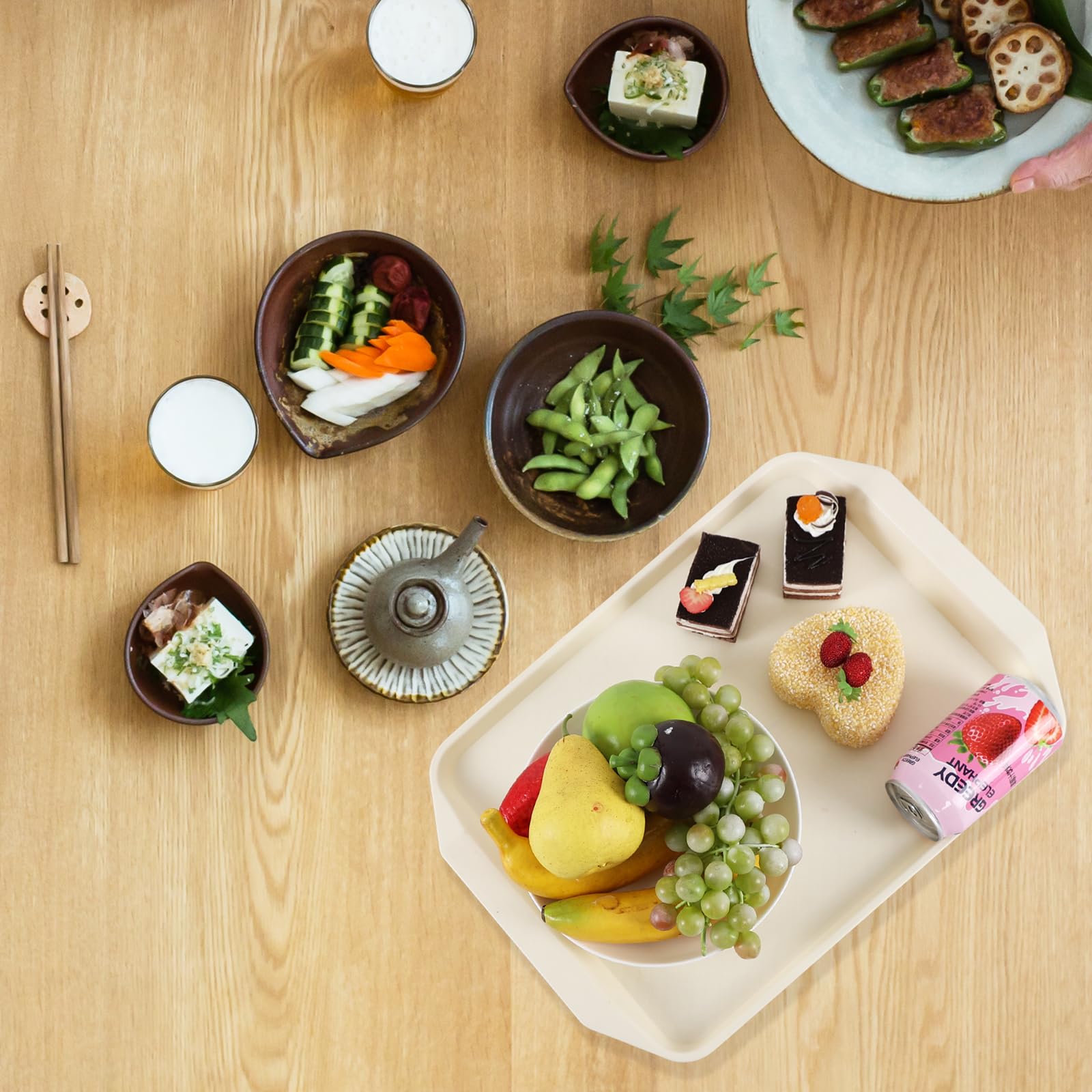 4-Pack Plastic Fast Food Serving Trays - Durable Off-White Dinner Table Eating Trays for Restaurants, Cafes, Parties & Outdoor Dining