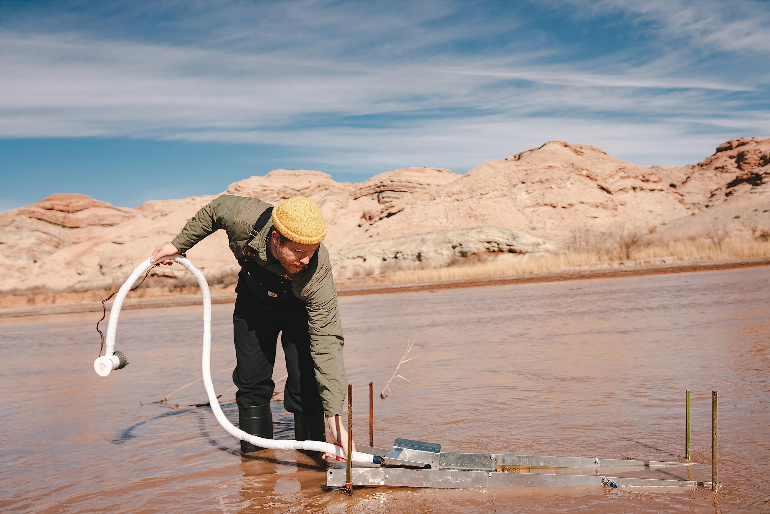 Stansport Sluice Box Header & Recirculating Pump (584) - Gold Prospecting Equipment for Stream & River Mining - Perfect for Outdoor Adventures & Treasure Hunting