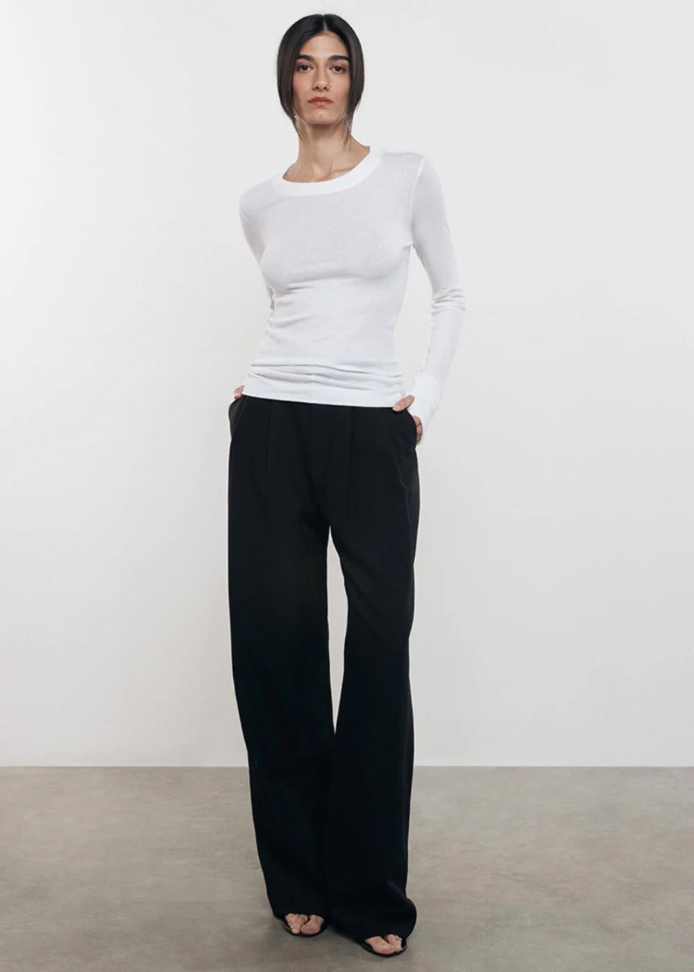 Luxury Cashmere Easy Cuffed Crew Sweater - Soft White Winter Pullover for Women & Men | Cozy Office Wear & Casual Outfit