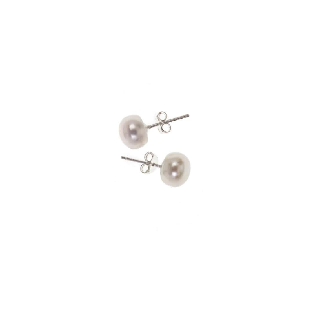 Elegant Classic Pearl Earrings in Ivory - Perfect for Weddings, Parties & Formal Occasions