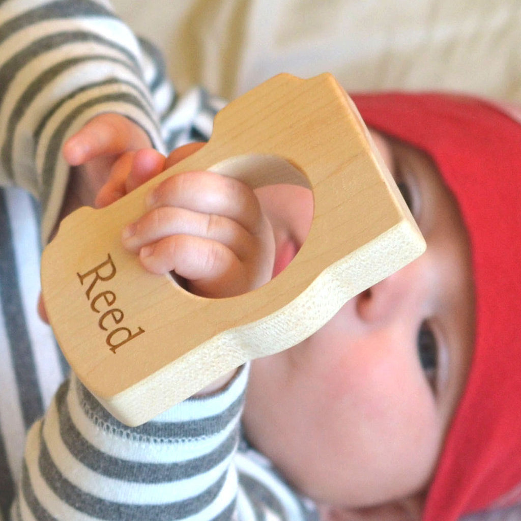 Natural Wooden Baby Teether for Soothing Sore Gums - Safe BPA-Free Camera-Shaped Teething Toy for Infants & Toddlers - Perfect for Home, Travel, and On-the-Go Teething Relief