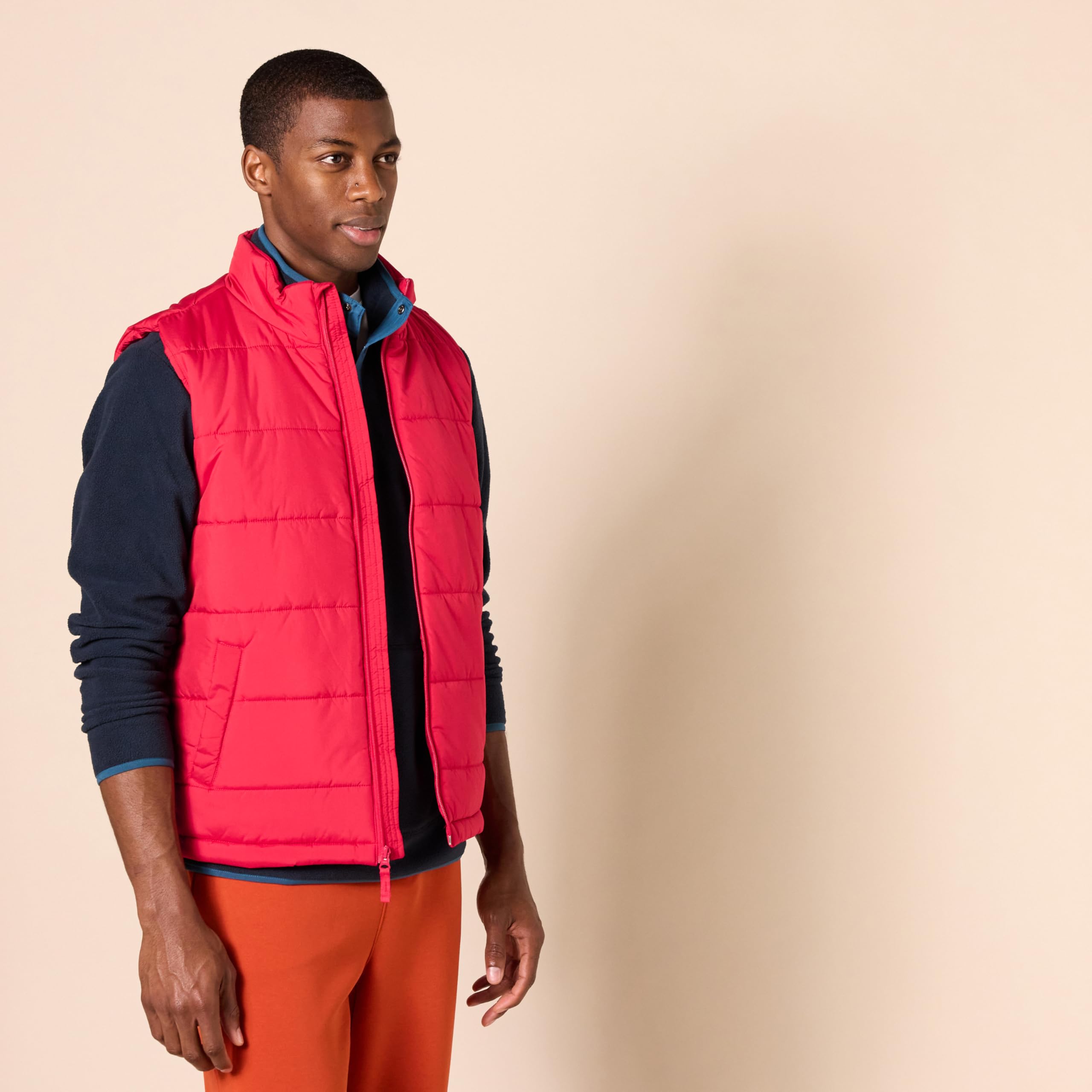 Amazon Essentials Men's Midweight Puffer Vest - Lightweight Warm Quilted Jacket for Outdoor Activities, Hiking & Casual Wear