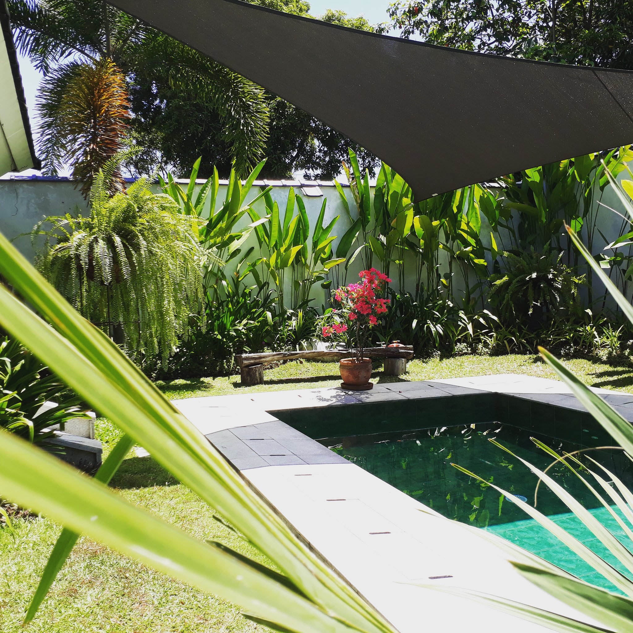 Al Fresco PRO Right Triangle Sail Shade 7.0 x 9.0 x 11.4 Meters - UV Protection Outdoor Canopy for Patio, Garden, and Poolside Relaxation