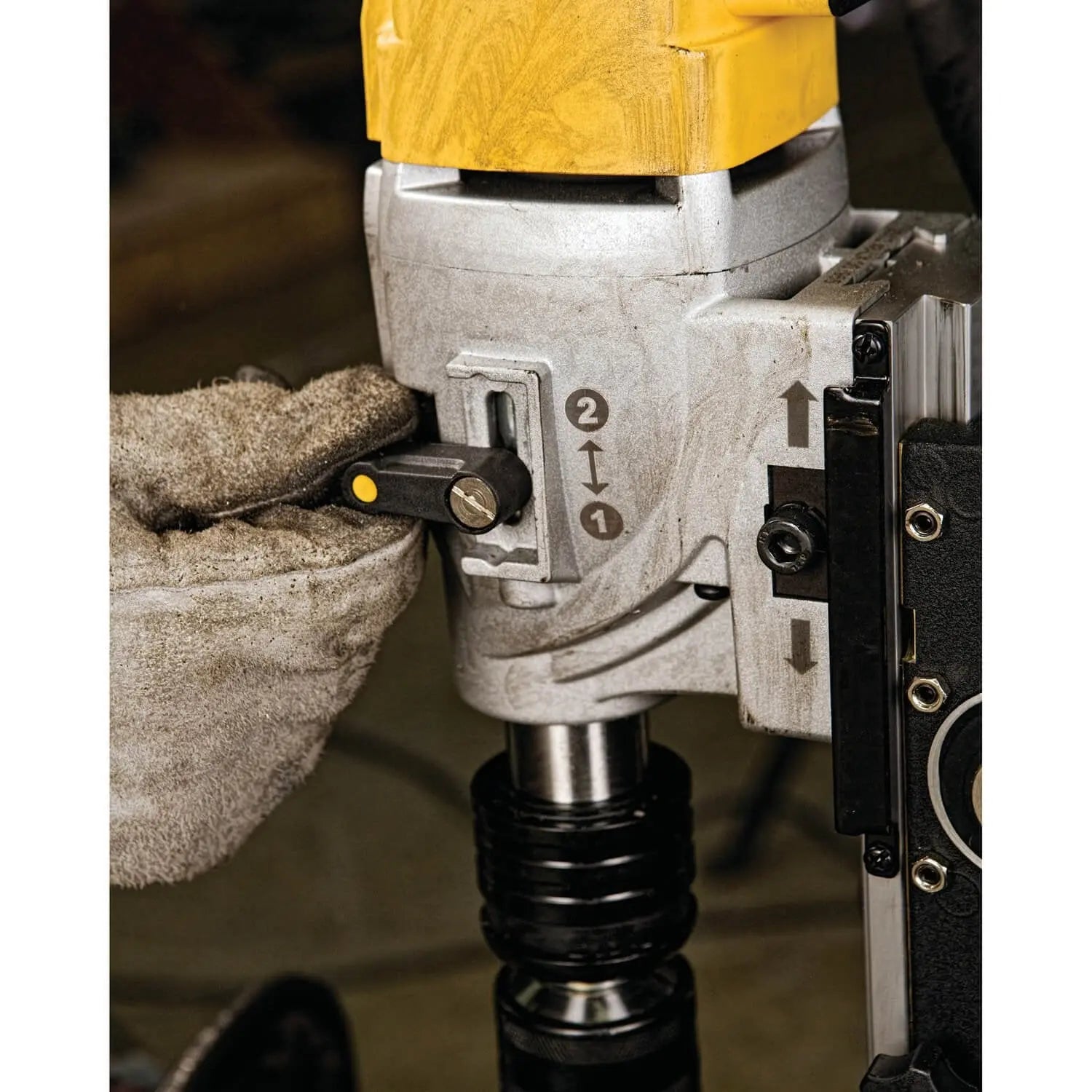 DEWALT DWE1622K 2-Speed Magnetic Drill Press, 2-Inch Capacity - Perfect for Metalworking, Woodworking & DIY Projects