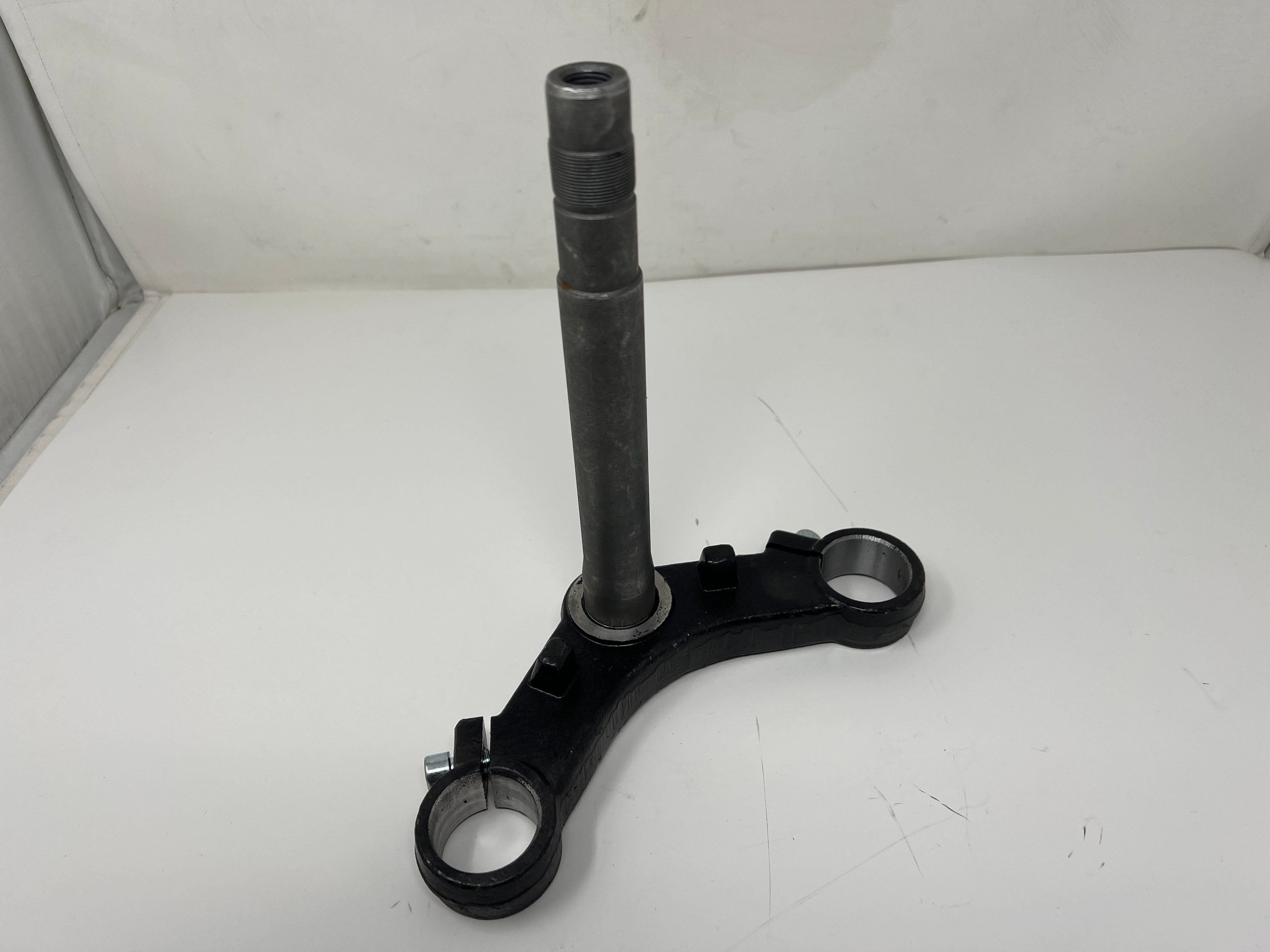 X22R MAX 250cc Motorcycle Lower Triple Tree (H6 70026) - Replacement Part for Off-Road & Street Bikes - Perfect for Racing, Commuting & Adventure Riding