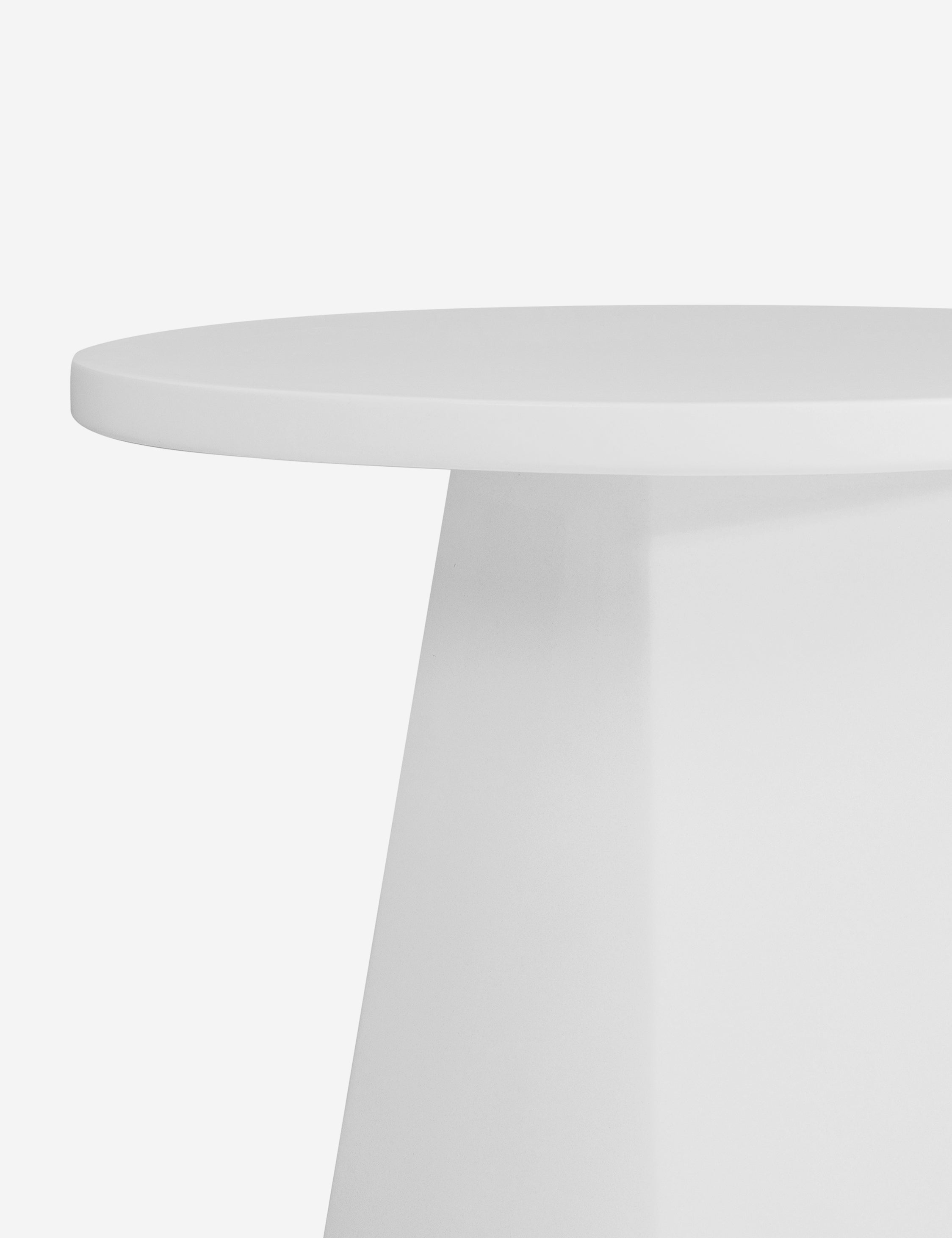 Terrell Round Side Table for Indoor & Outdoor Use - Patio, Garden, Living Room, Deck Furniture Accent Piece