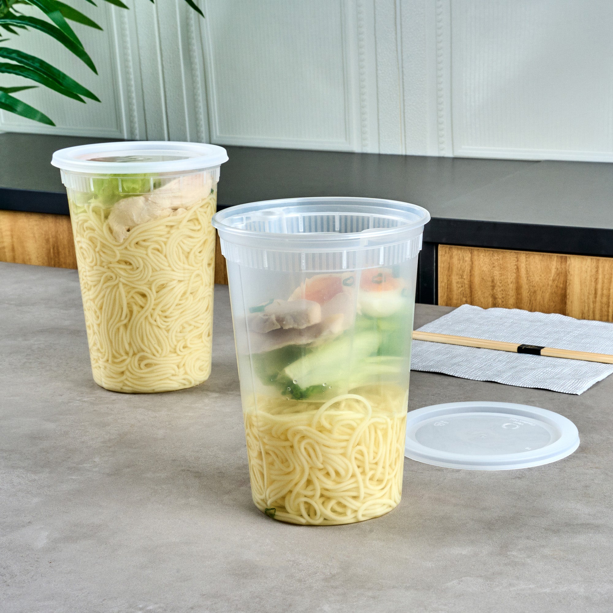 24 oz Round Clear Plastic Insert for 32, 40 & 48 oz Soup Containers - Microwave Safe, BPA Free (50 Count) - Perfect for Restaurants, Catering & Takeout Meals