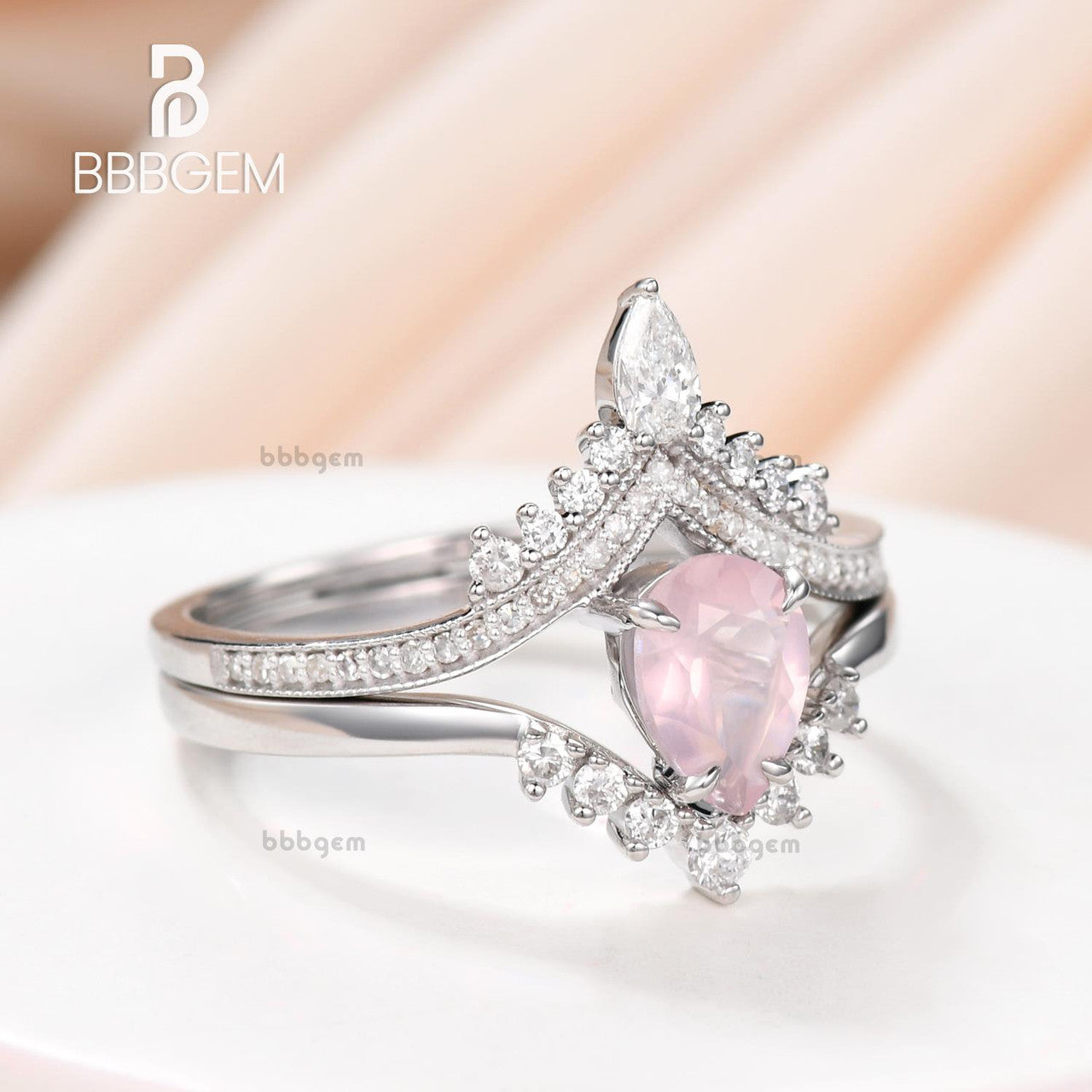 Exquisite 0.8 Carat Pear Cut Rose Quartz Engagement Ring Set with Diamond Band - Perfect for Proposals, Anniversaries & Romantic Gifts