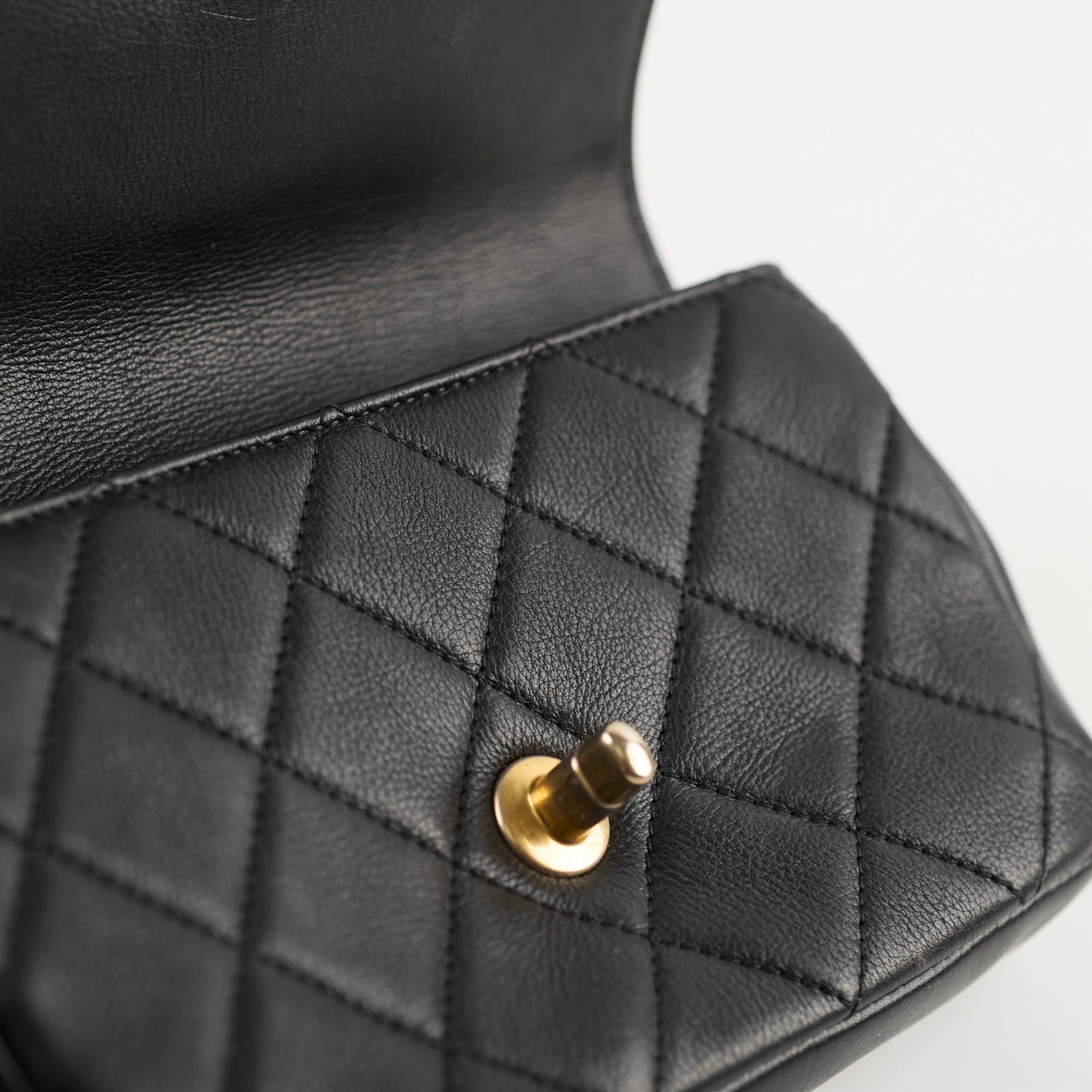 Chanel Quilted Belt Bag for Women - Classic Black Crossbody Bag with Chain Strap - Perfect for Everyday Wear, Parties & Travel