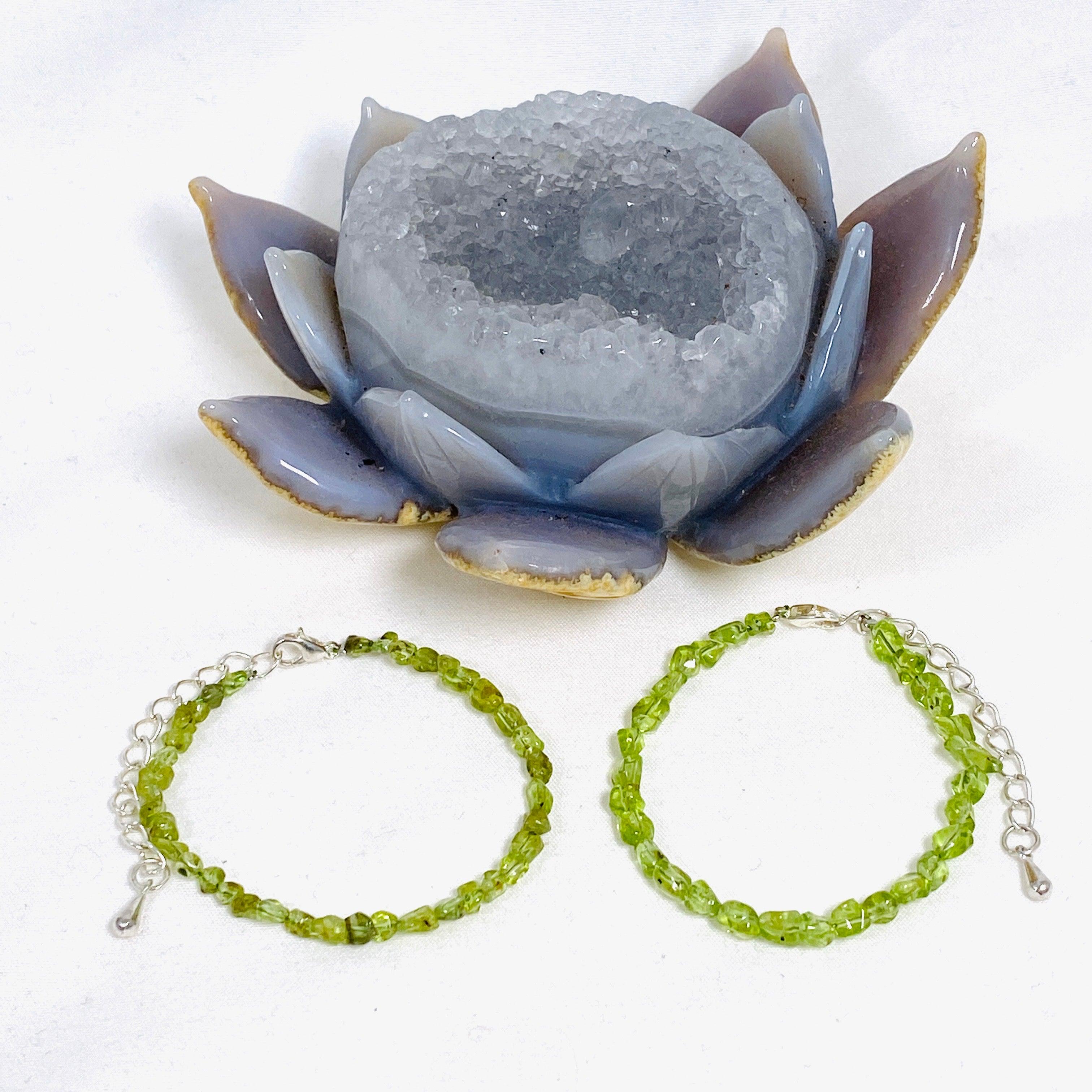 Peridot Nugget Bracelet with Adjustable Extension Chain - Elegant Green Gemstone Jewelry for Women - Perfect for Everyday Wear, Gifts & Special Occasions